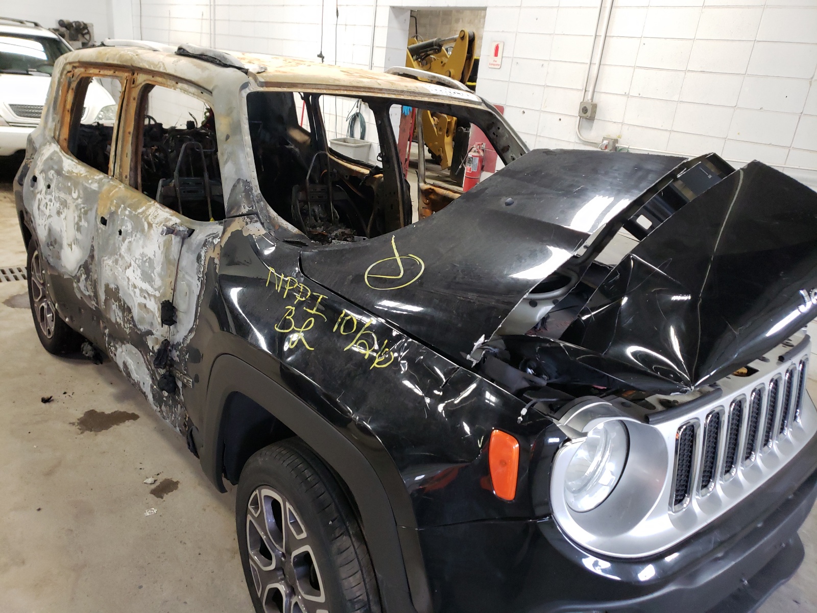 Photo 9 from auction – 2016 JEEP RENEGADE L with VIN ZACCJBDT4GPC60500