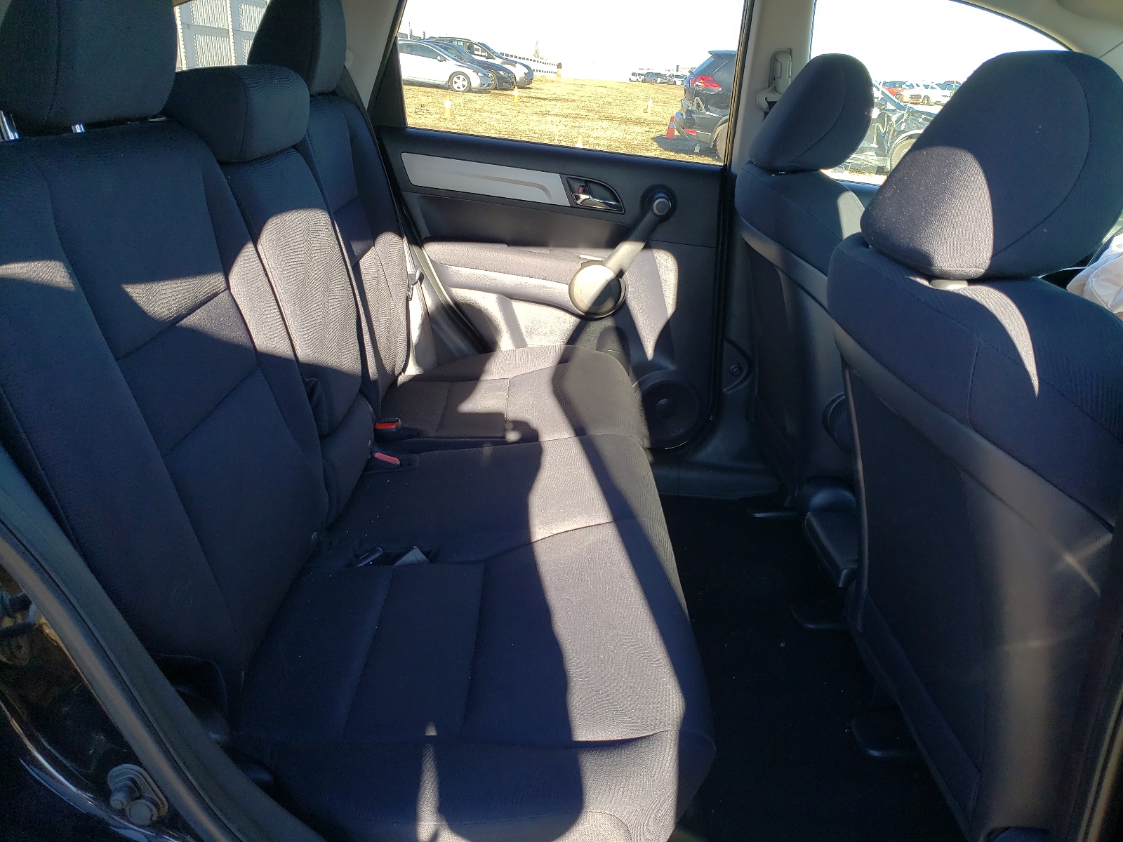Photo 6 from auction – 2011 HONDA CR-V LX with VIN 5J6RE4H36BL811490