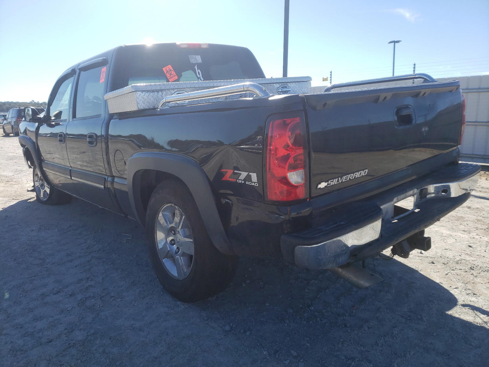 Photo 3 from auction – 2006 CHEVROLET SILVERADO with VIN 2GCEK13T061126562
