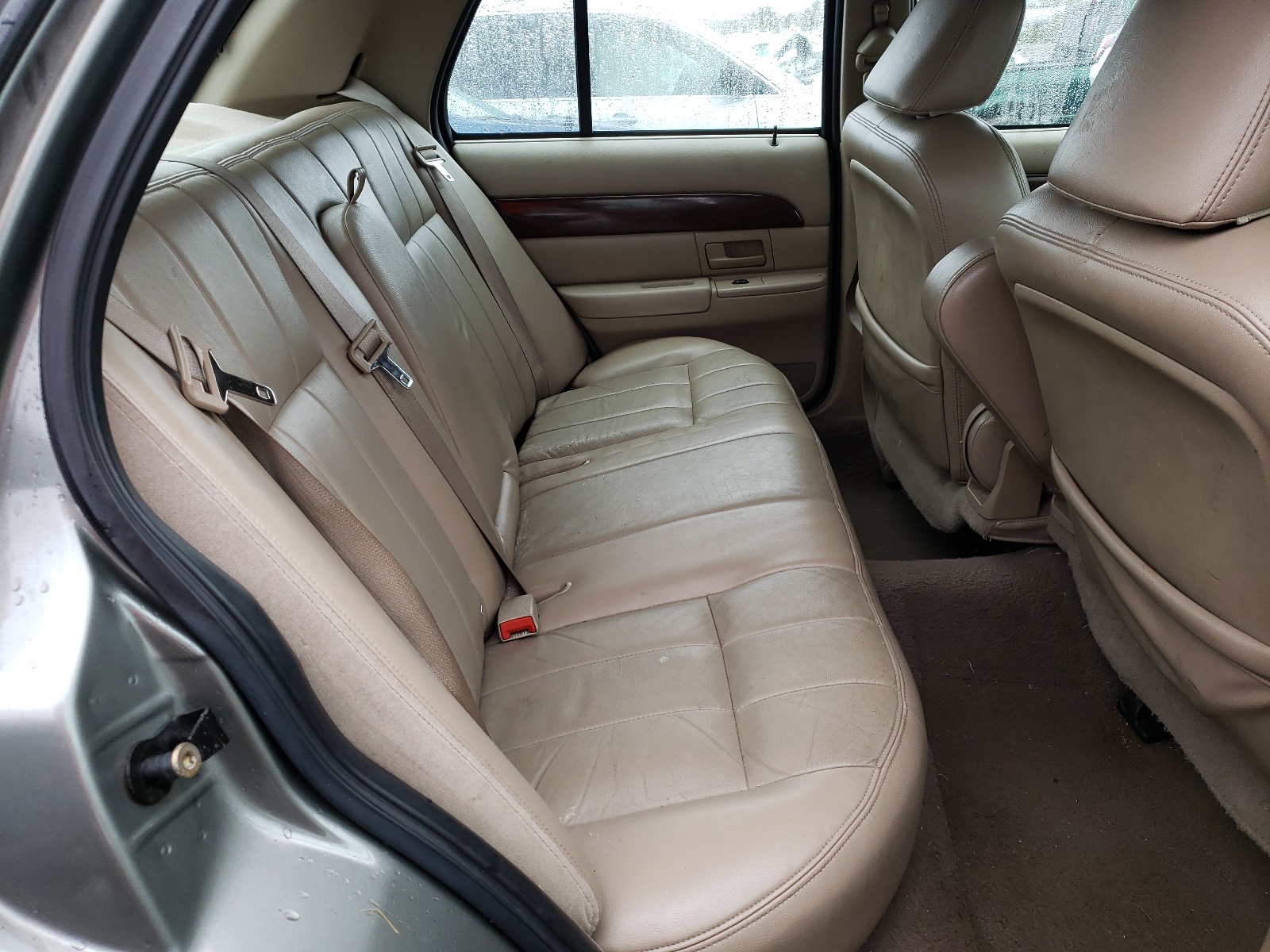 Photo 6 from auction – 2003 MERCURY GRAND MARQ with VIN 2MEFM75W63X691432