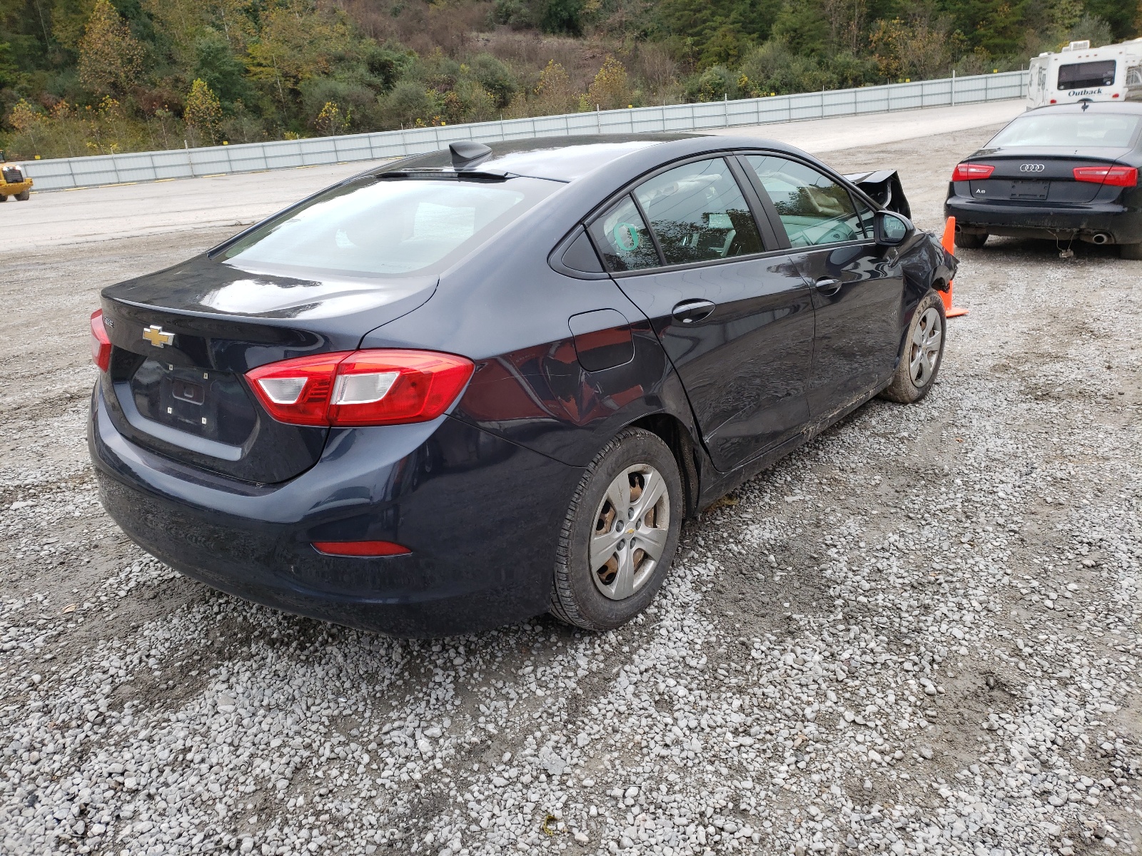 Photo 4 from auction – 2016 CHEVROLET CRUZE LS with VIN 1G1BC5SM4G7313611