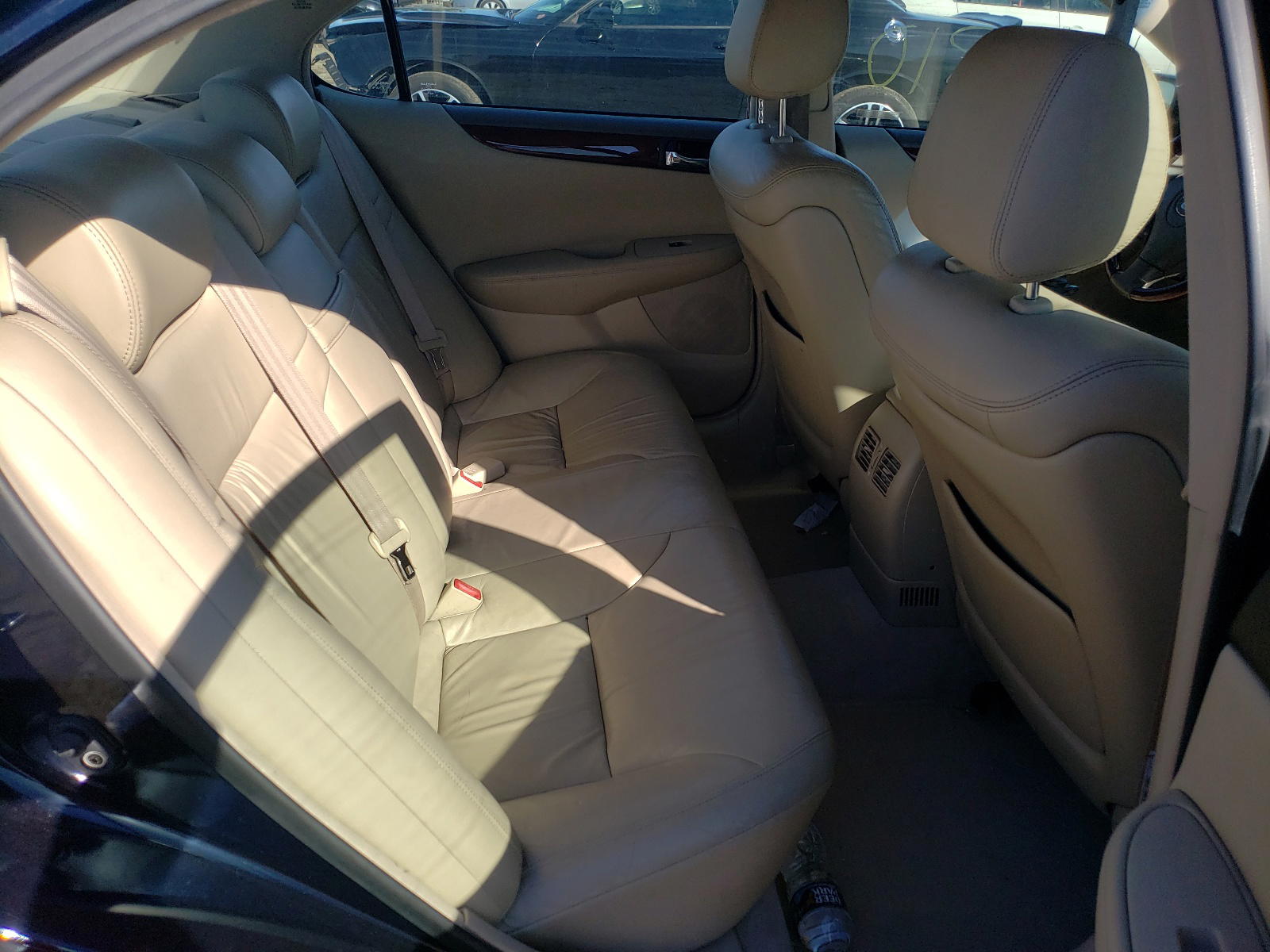 Photo 6 from auction – 2003 LEXUS ES 300 with VIN JTHBF30G535041073