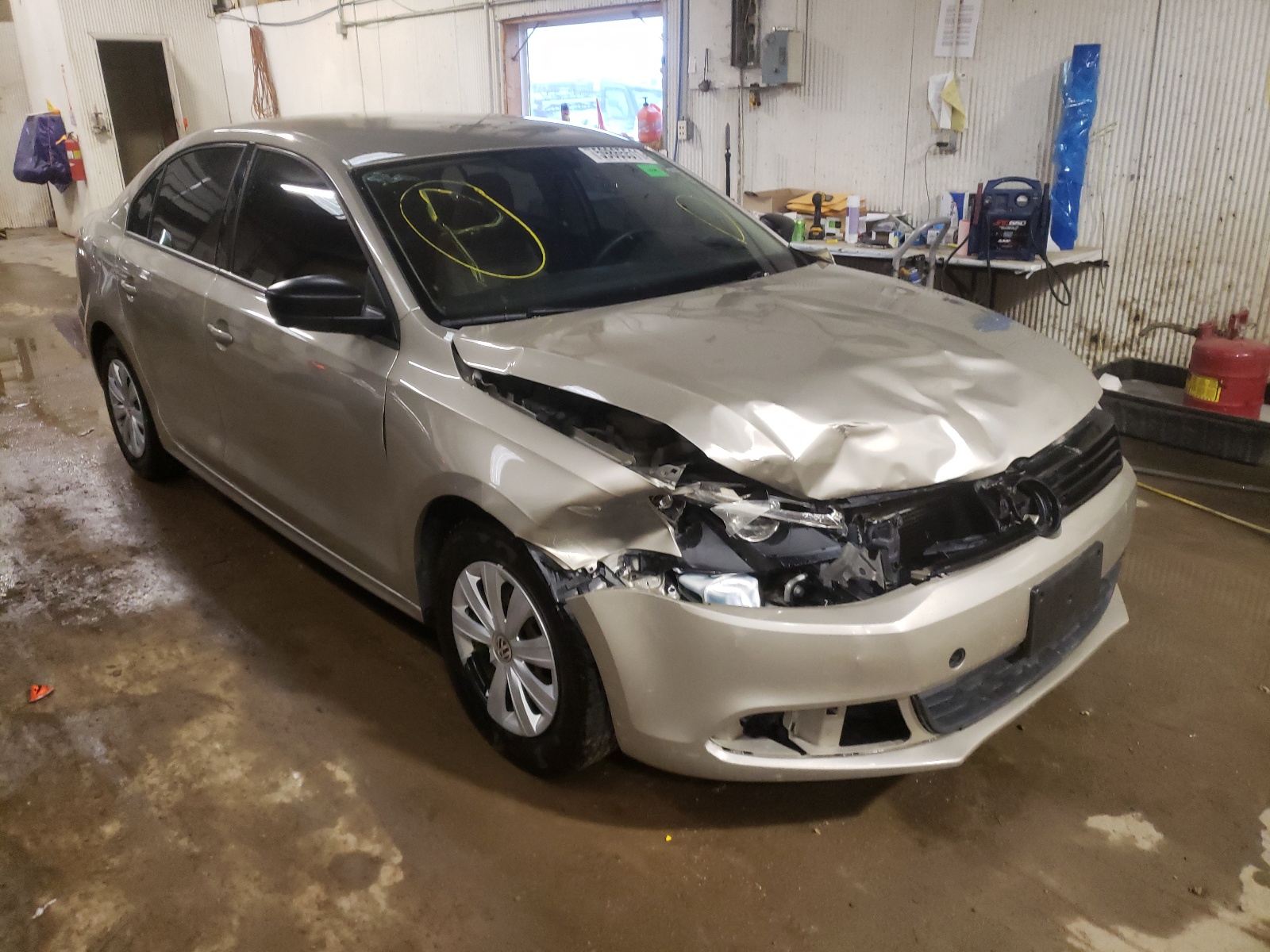 VOLKSWAGEN JETTA BASE 2014 with VIN 3VW2K7AJ8EM226436 - Photo from auction