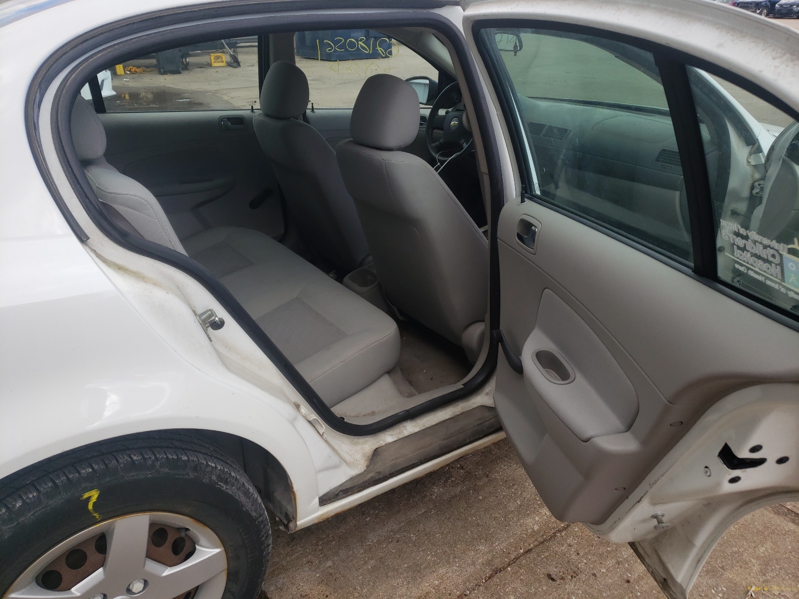 Photo 6 from auction – 2006 CHEVROLET COBALT LS with VIN 1G1AK55FX67702019