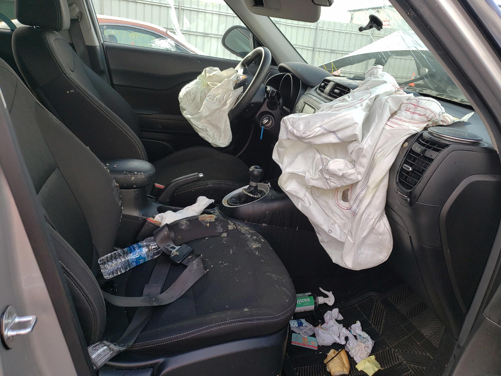 Photo 5 from auction – 2019 KIA SOUL with VIN KNDJN2A2XK7020185