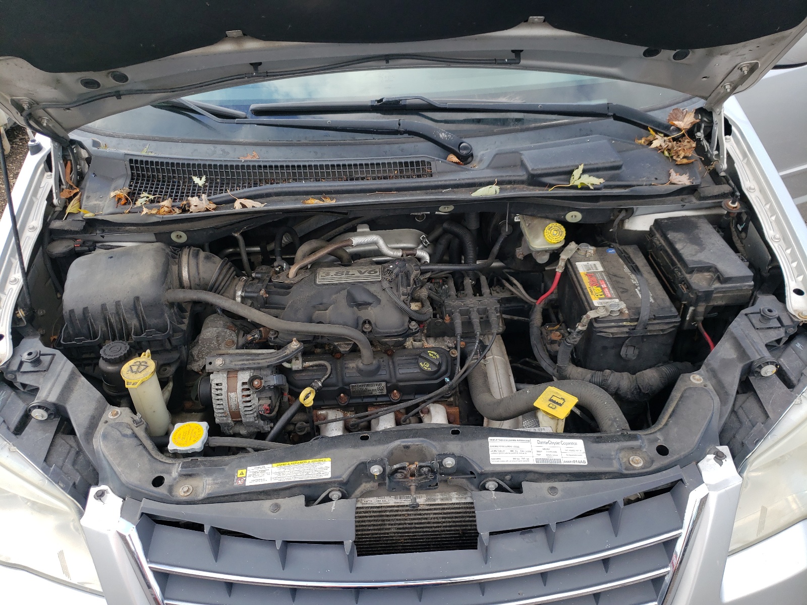 Photo 7 from auction – 2008 CHRYSLER TOWN & COU with VIN 2A8HR54P68R711483