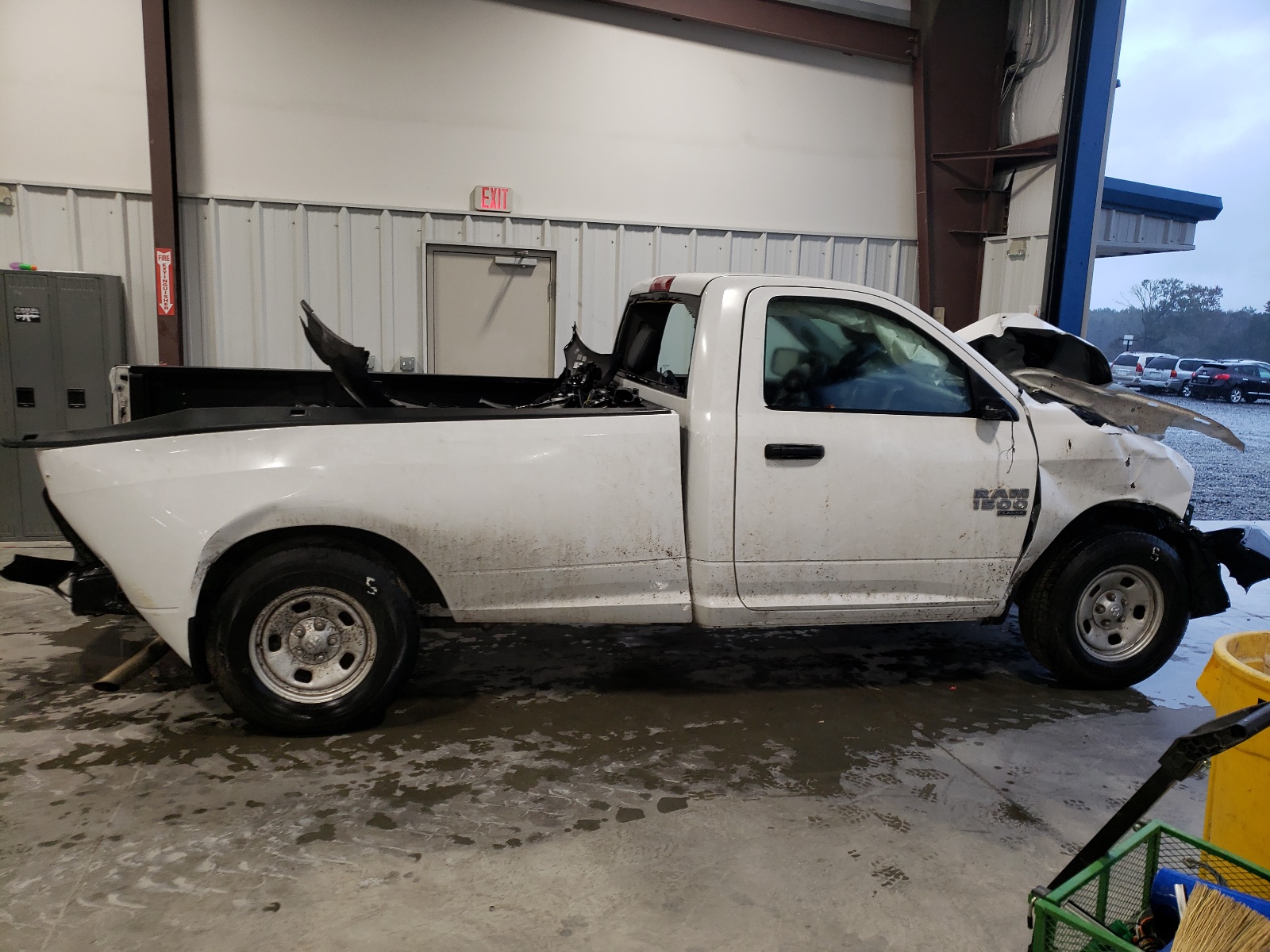 Zdjęcie 9 z aukcji – 2019 RAM 1500 CLASS z VIN 3C6JR6DG1KG617451