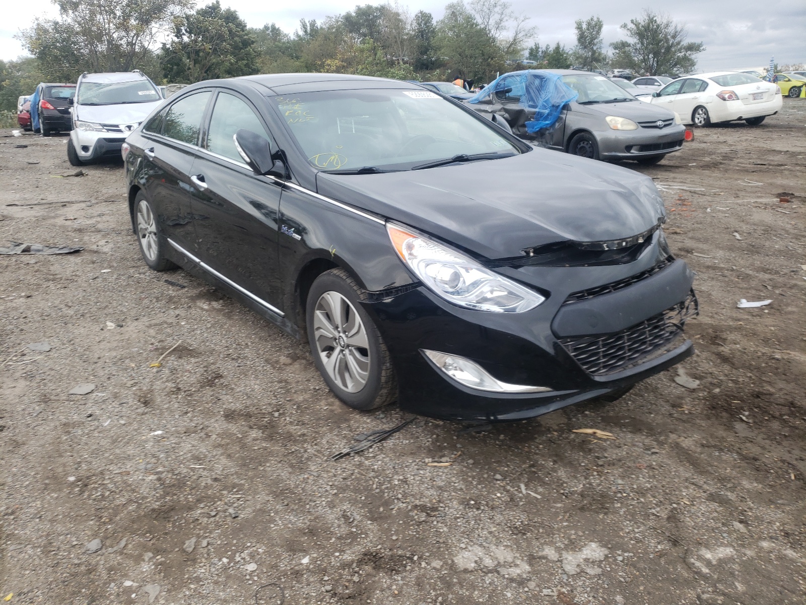 HYUNDAI SONATA HYB 2013 with VIN KMHEC4A42DA068169 - Photo from auction