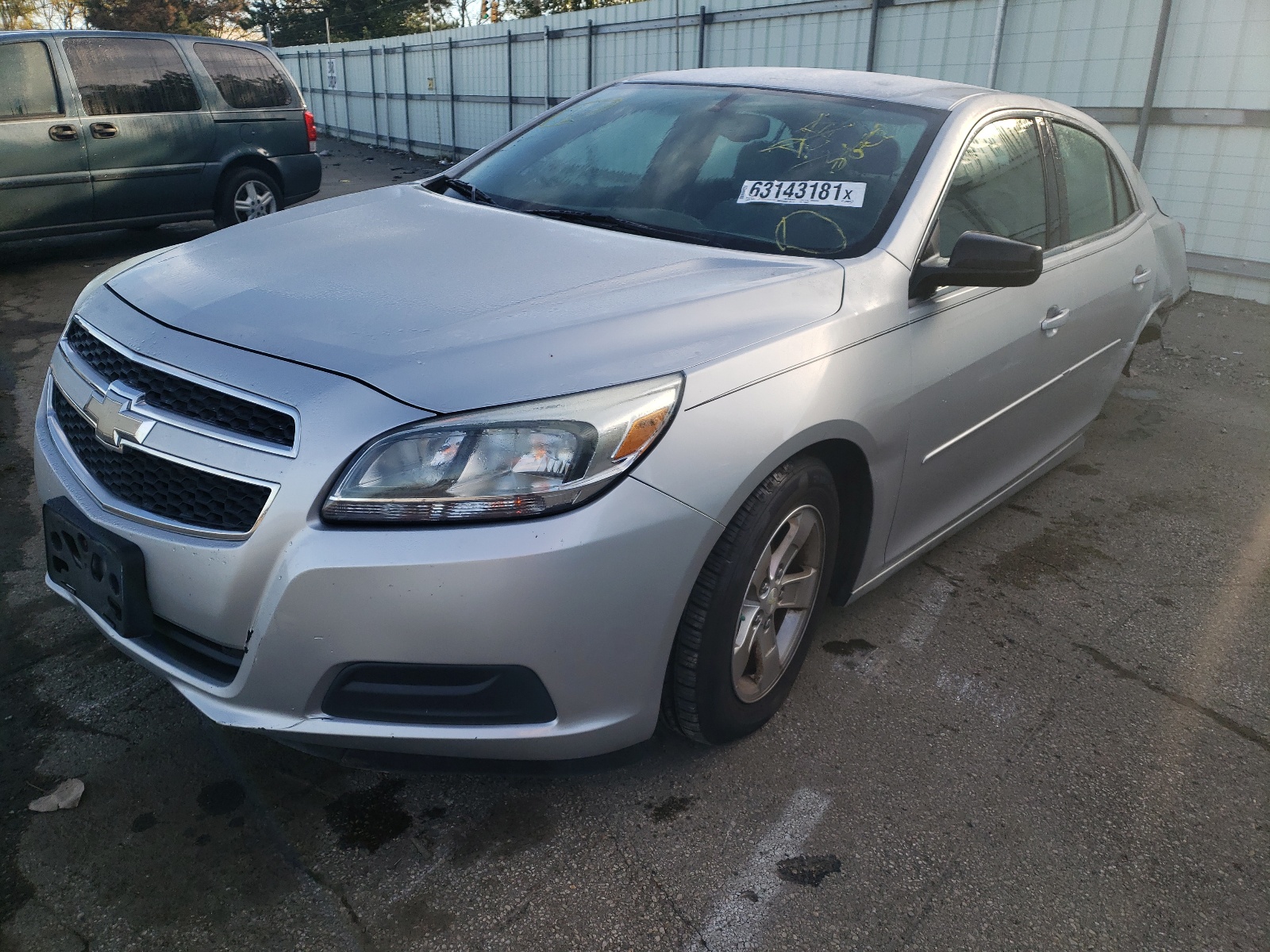 Photo 2 from auction – 2013 CHEVROLET MALIBU LS with VIN 1G11B5SA6DF140647