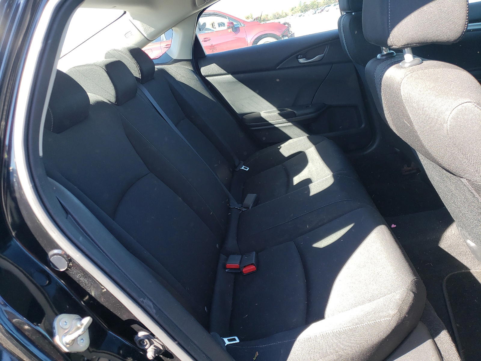 Photo 6 from auction – 2016 HONDA CIVIC LX with VIN 2HGFC2F51GH554607