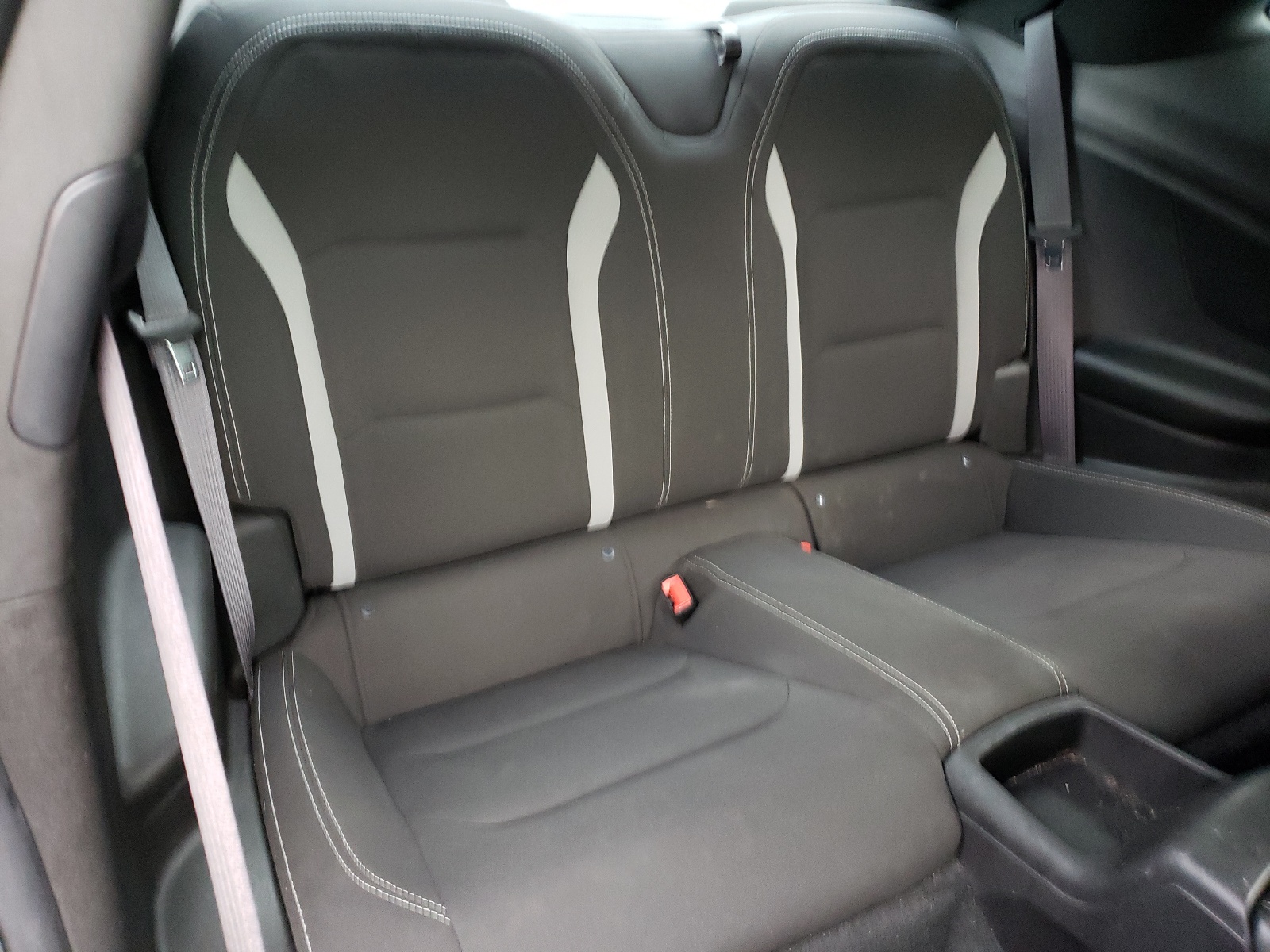 Photo 6 from auction – 2016 CHEVROLET CAMARO LT with VIN 1G1FB1RX0G0165429