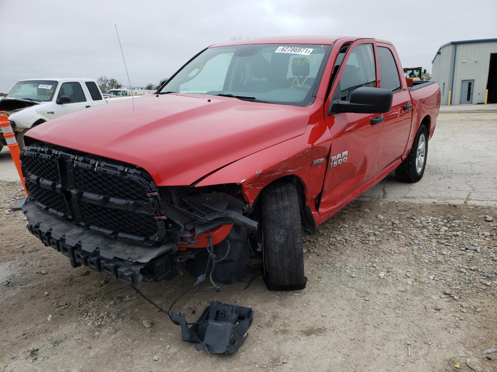 Photo 2 from auction – 2018 RAM 1500 ST with VIN 1C6RR6KT4JS305621