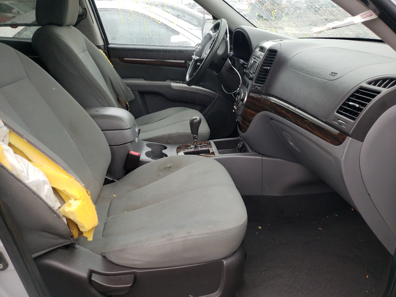 Photo 5 from auction – 2010 HYUNDAI SANTA FE G with VIN 5NMSGDAB6AH405406