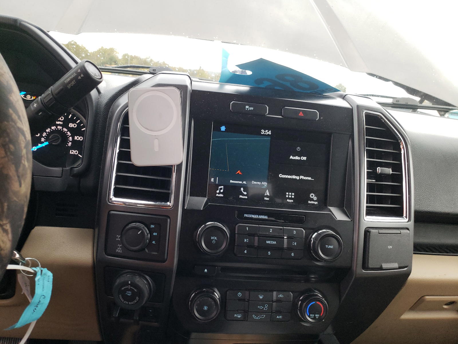 Photo 9 from auction – 2016 FORD F150 SUPER with VIN 1FTFX1EF6GFB33684