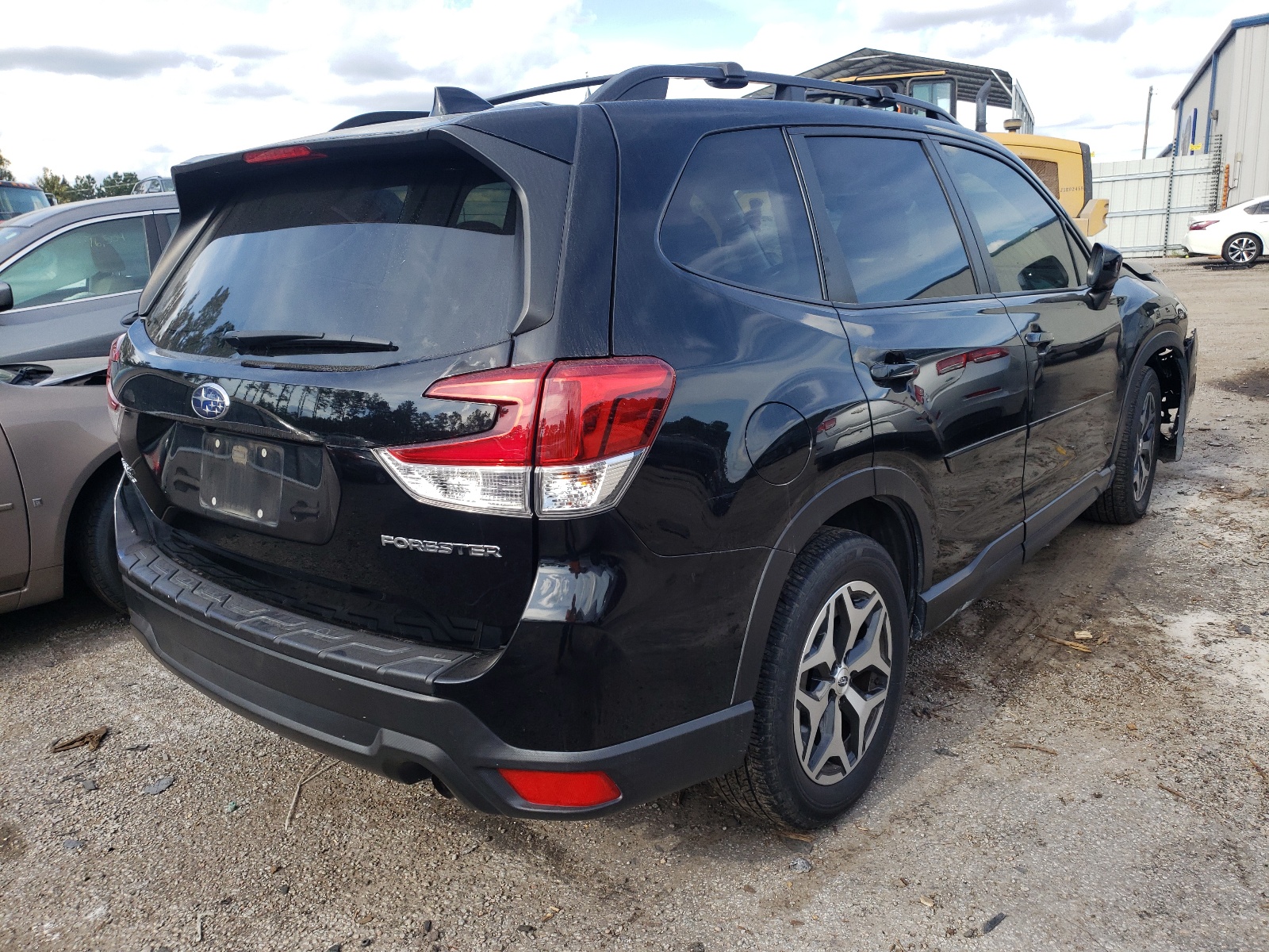 Фото 4 с аукциона – 2019 SUBARU FORESTER P с VIN JF2SKAGC0KH446809