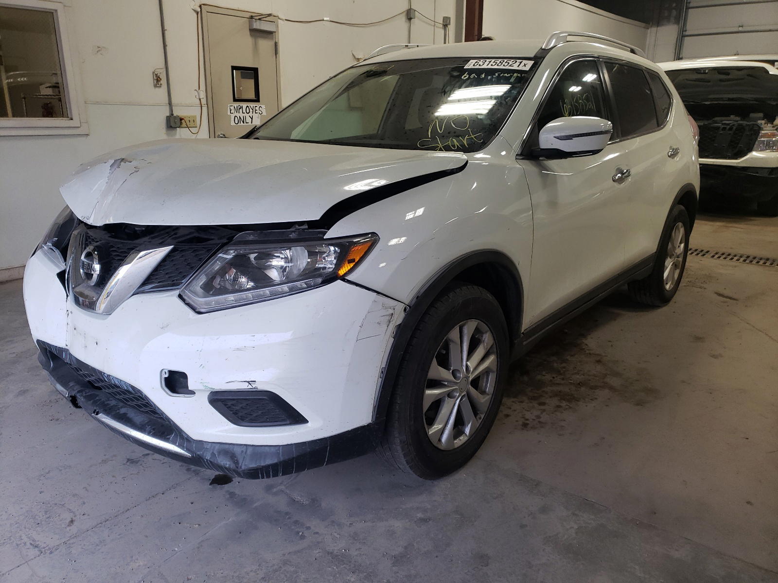 Photo 2 from auction – 2016 NISSAN ROGUE S with VIN KNMAT2MT1GP711994