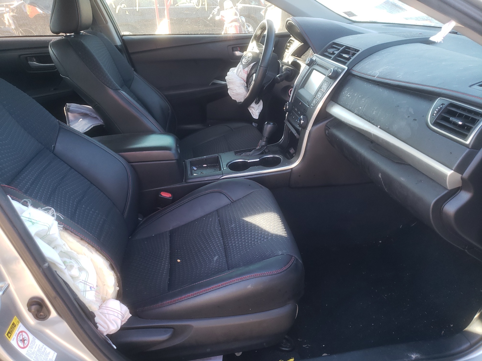 Photo 5 from auction – 2015 TOYOTA CAMRY LE with VIN 4T1BF1FK5FU015676