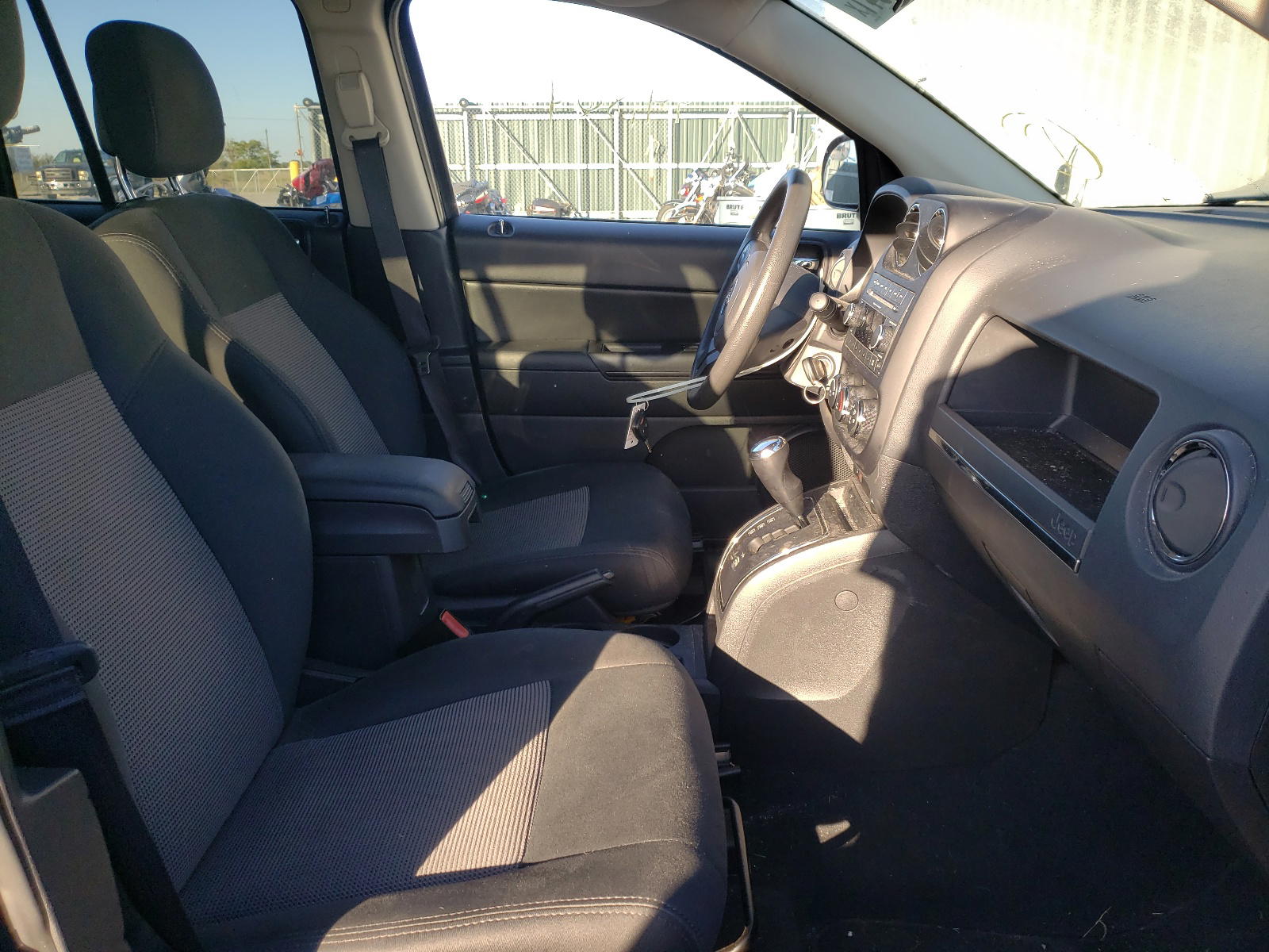 Photo 5 from auction – 2012 JEEP COMPASS SP with VIN 1C4NJCBA8CD601468