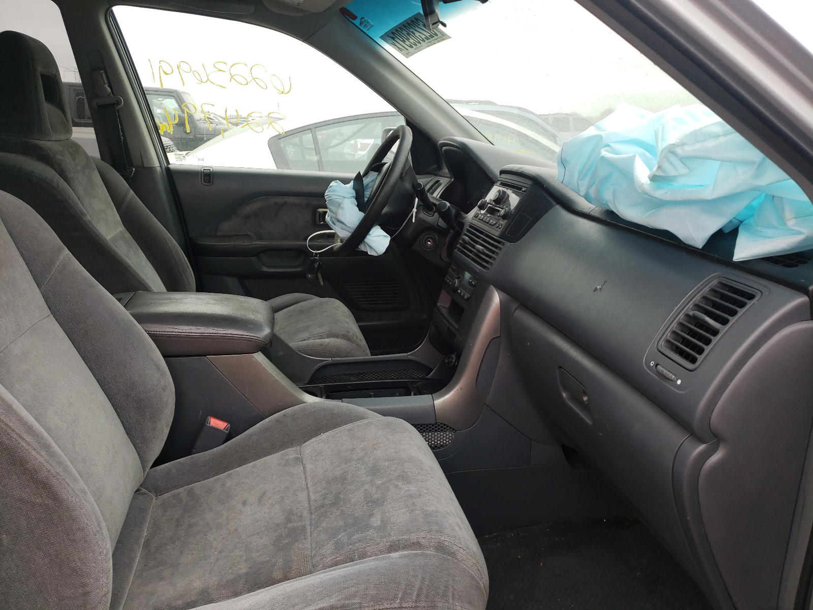 Photo 5 from auction – 2003 HONDA PILOT EX with VIN 2HKYF18423H506130