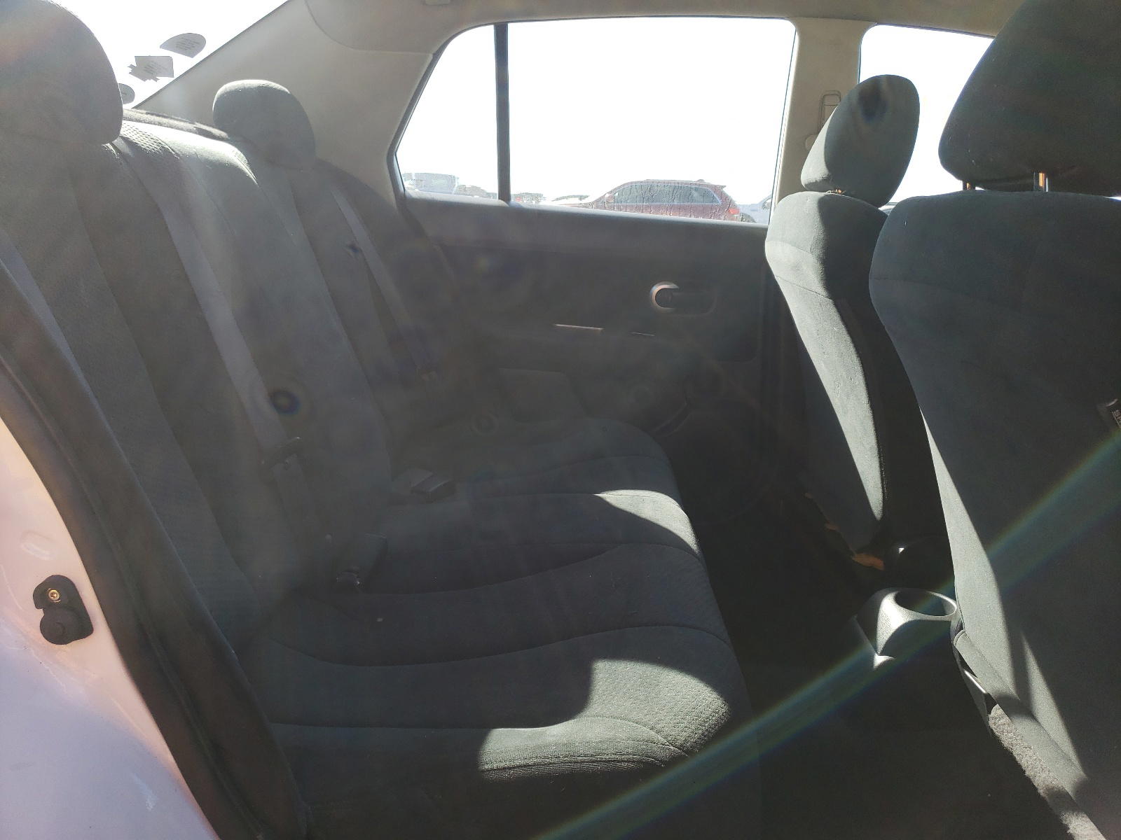 Photo 6 from auction – 2010 NISSAN VERSA S with VIN 3N1BC1AP2AL415538