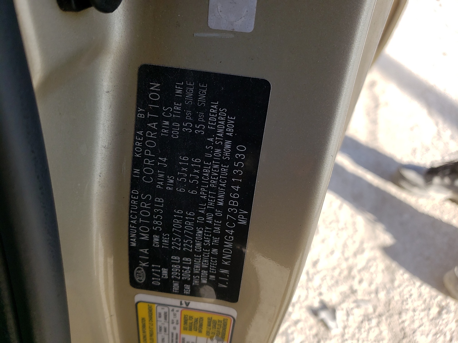 Photo 10 from auction – 2011 KIA SEDONA LX with VIN KNDMG4C73B6413530