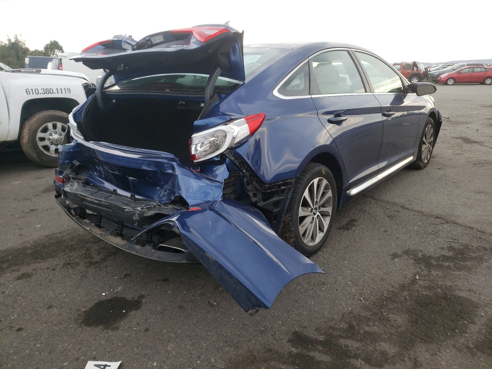 Photo 4 from auction – 2015 HYUNDAI SONATA SPO with VIN 5NPE34AF1FH067953