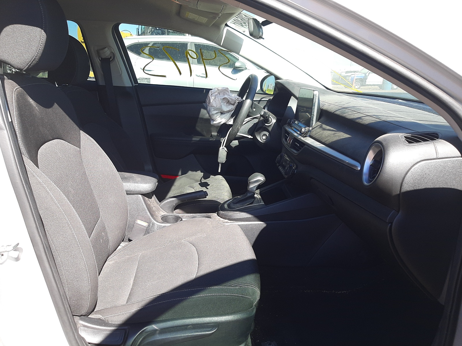 Photo 5 from auction – 2019 KIA FORTE FE with VIN 3KPF24AD0KE121053