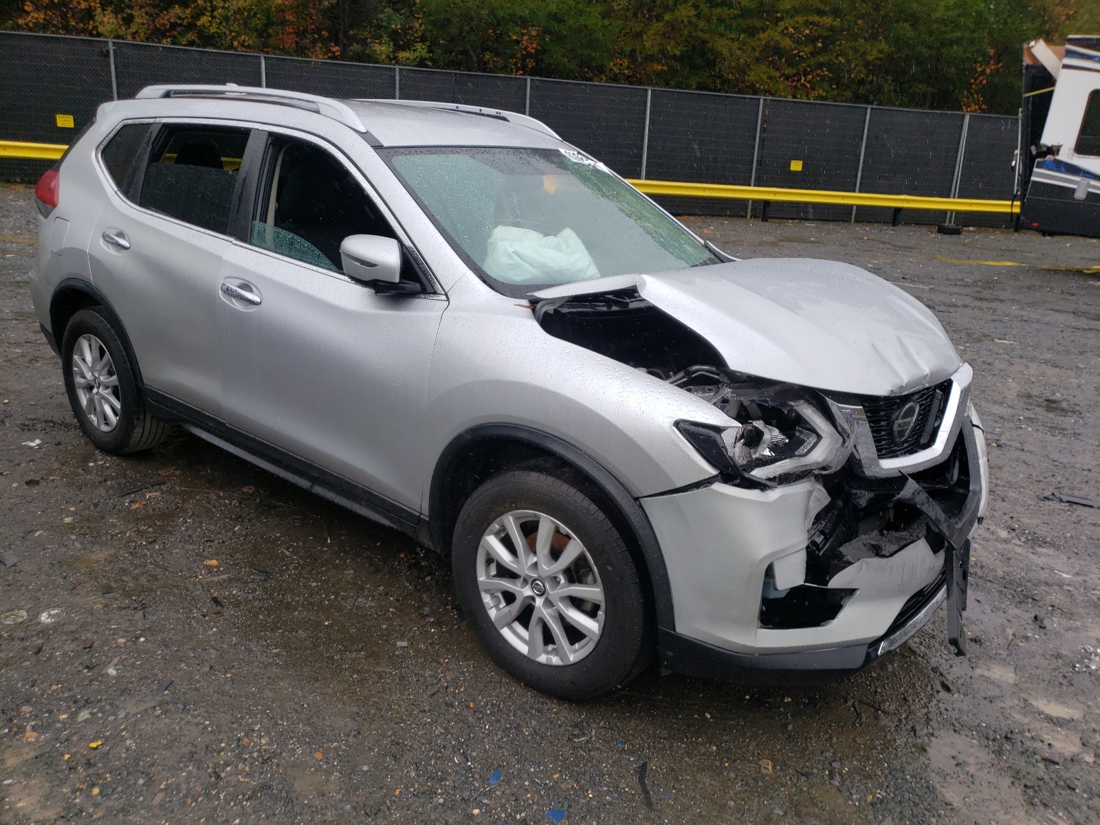 Photo 1 from auction – 2018 NISSAN ROGUE S with VIN KNMAT2MV6JP594583