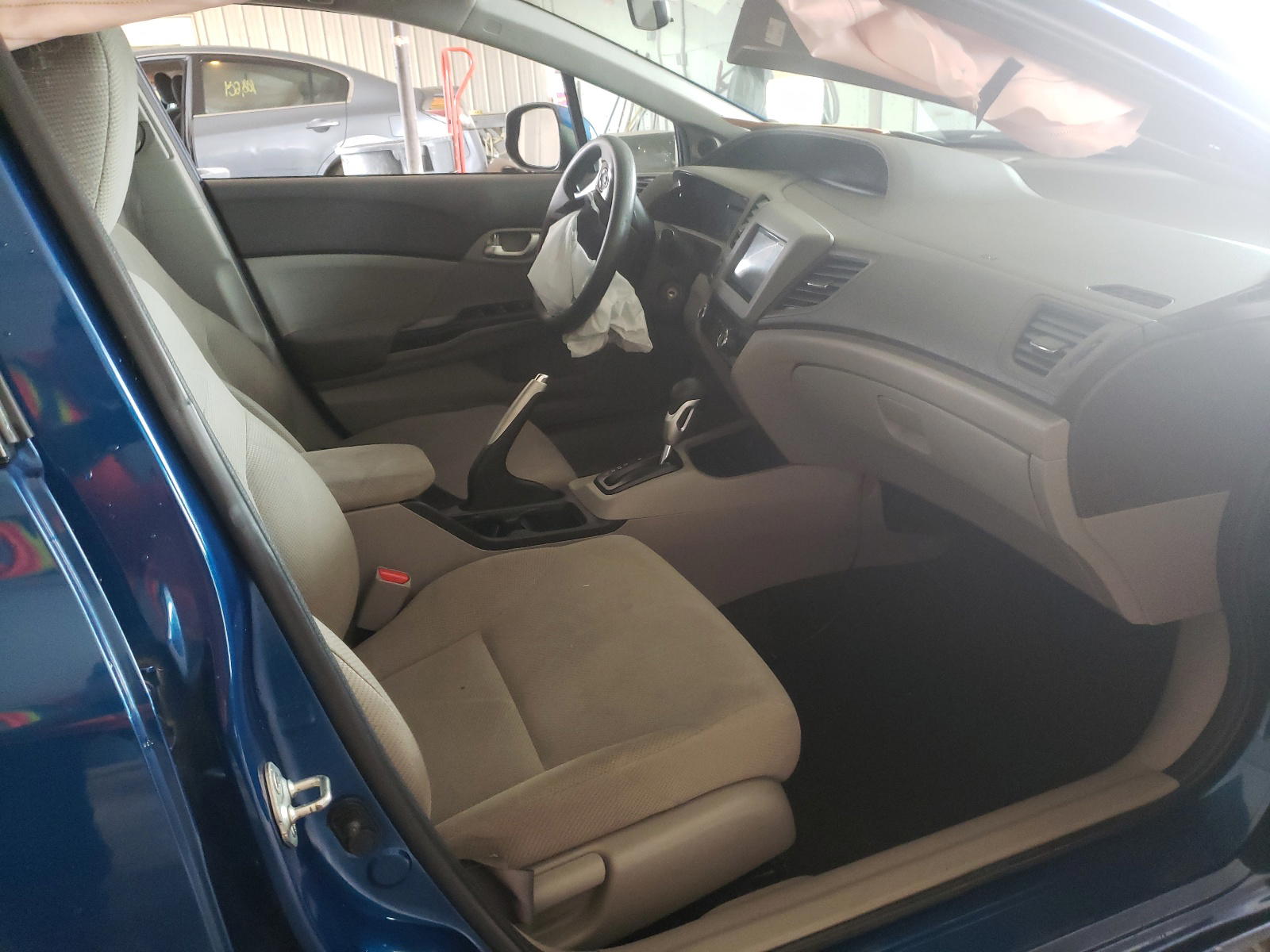 Photo 5 from auction – 2012 HONDA CIVIC EX with VIN 2HGFB2F83CH506386