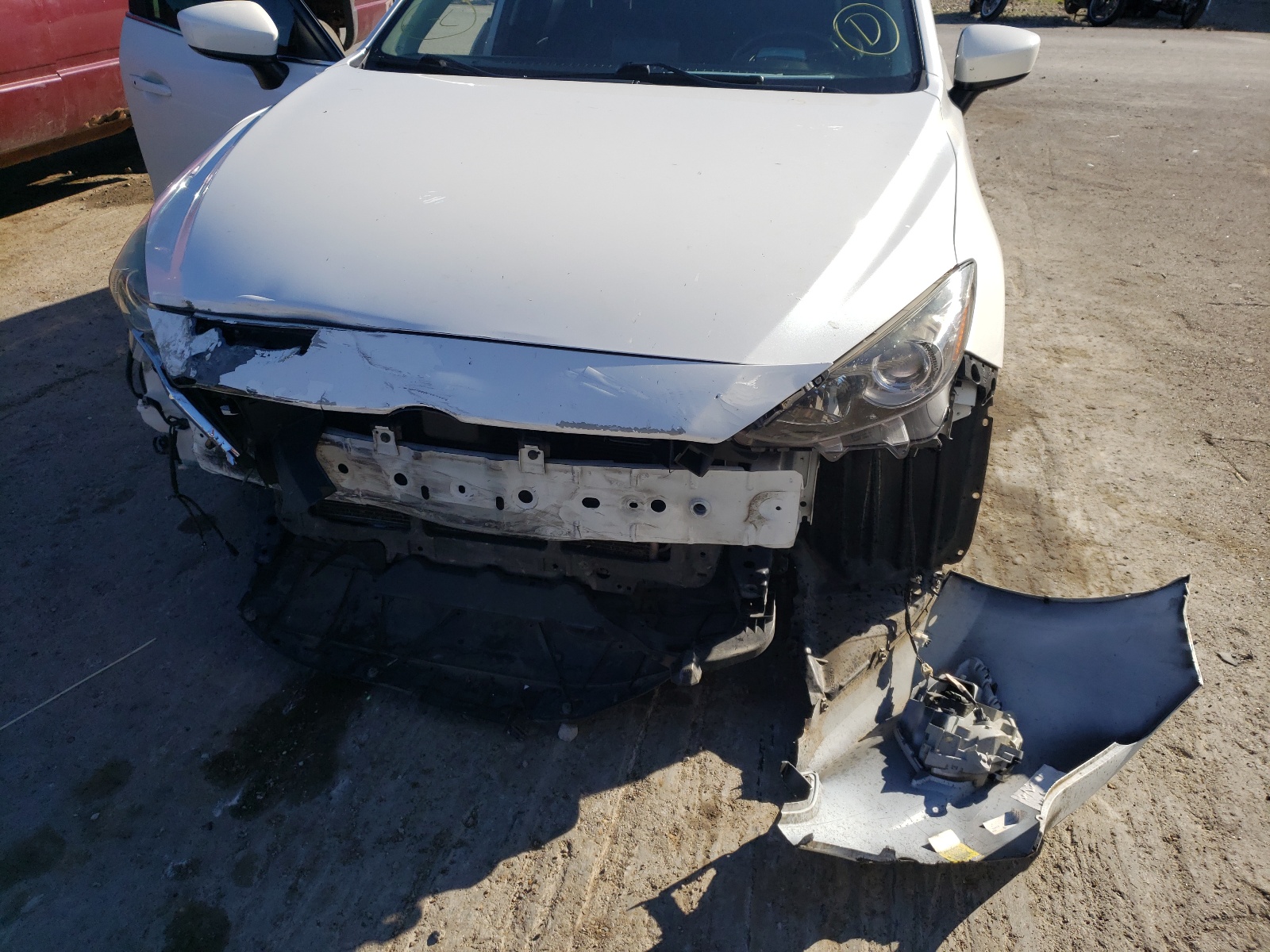 Photo 9 from auction – 2015 MAZDA 3 TOURING with VIN JM1BM1V37F1228196