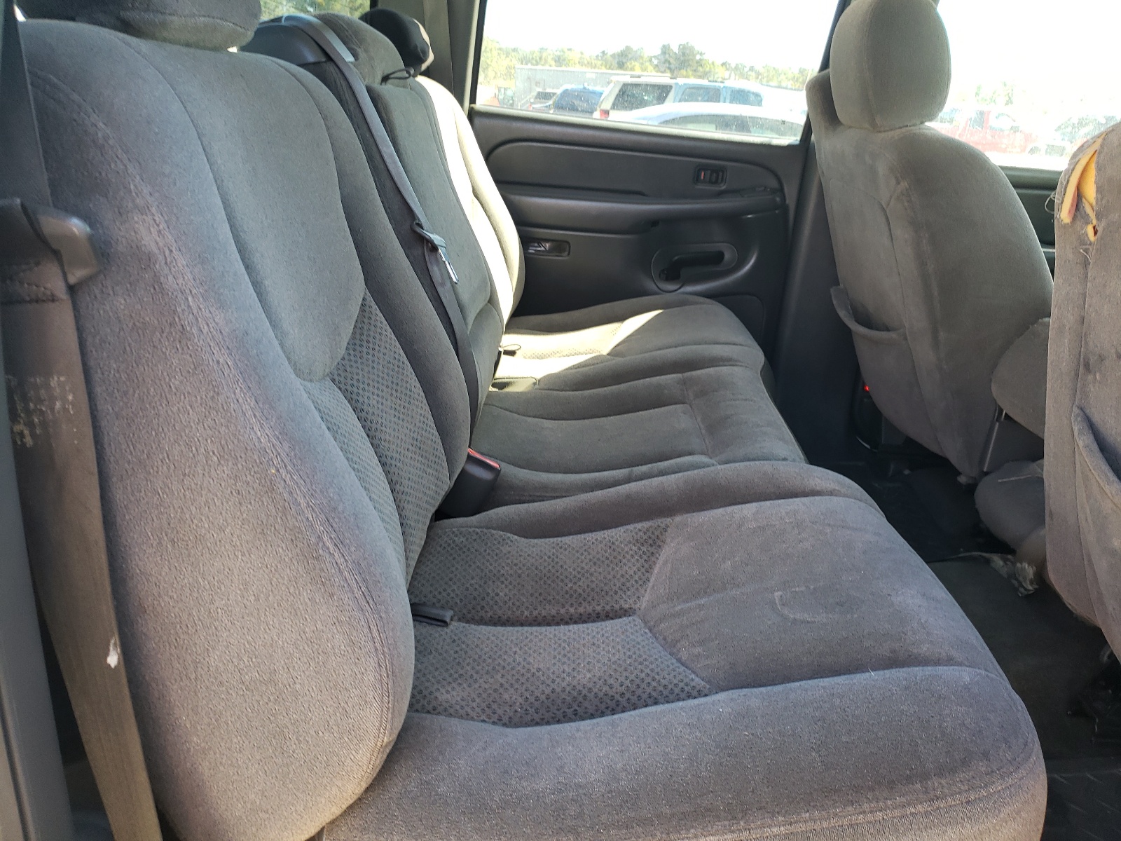Photo 6 from auction – 2006 CHEVROLET SILVERADO with VIN 2GCEK13T261142357