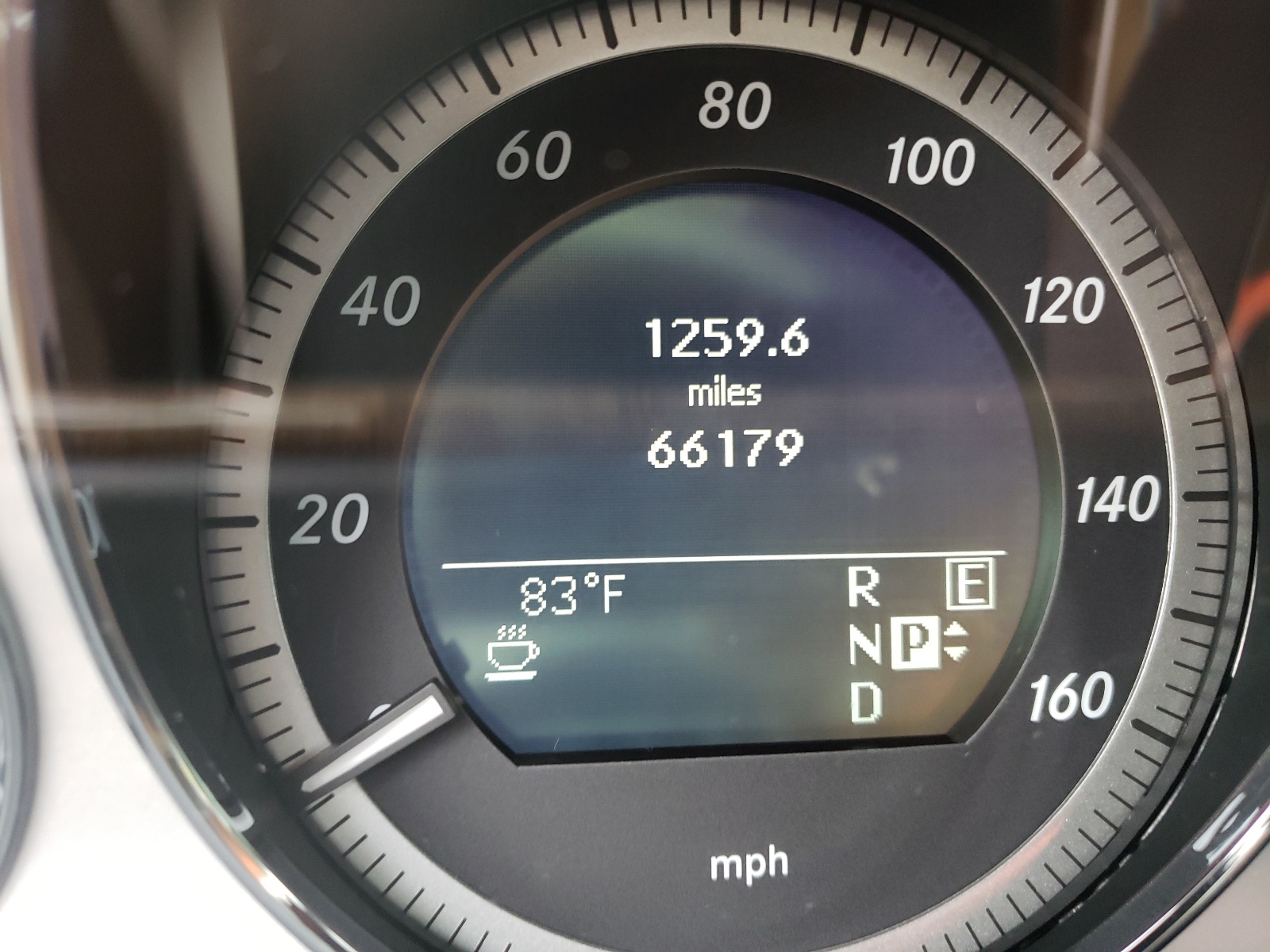 Photo 8 from auction – 2011 MERCEDES-BENZ E 350 4MAT with VIN WDDHF8HB9BA445586