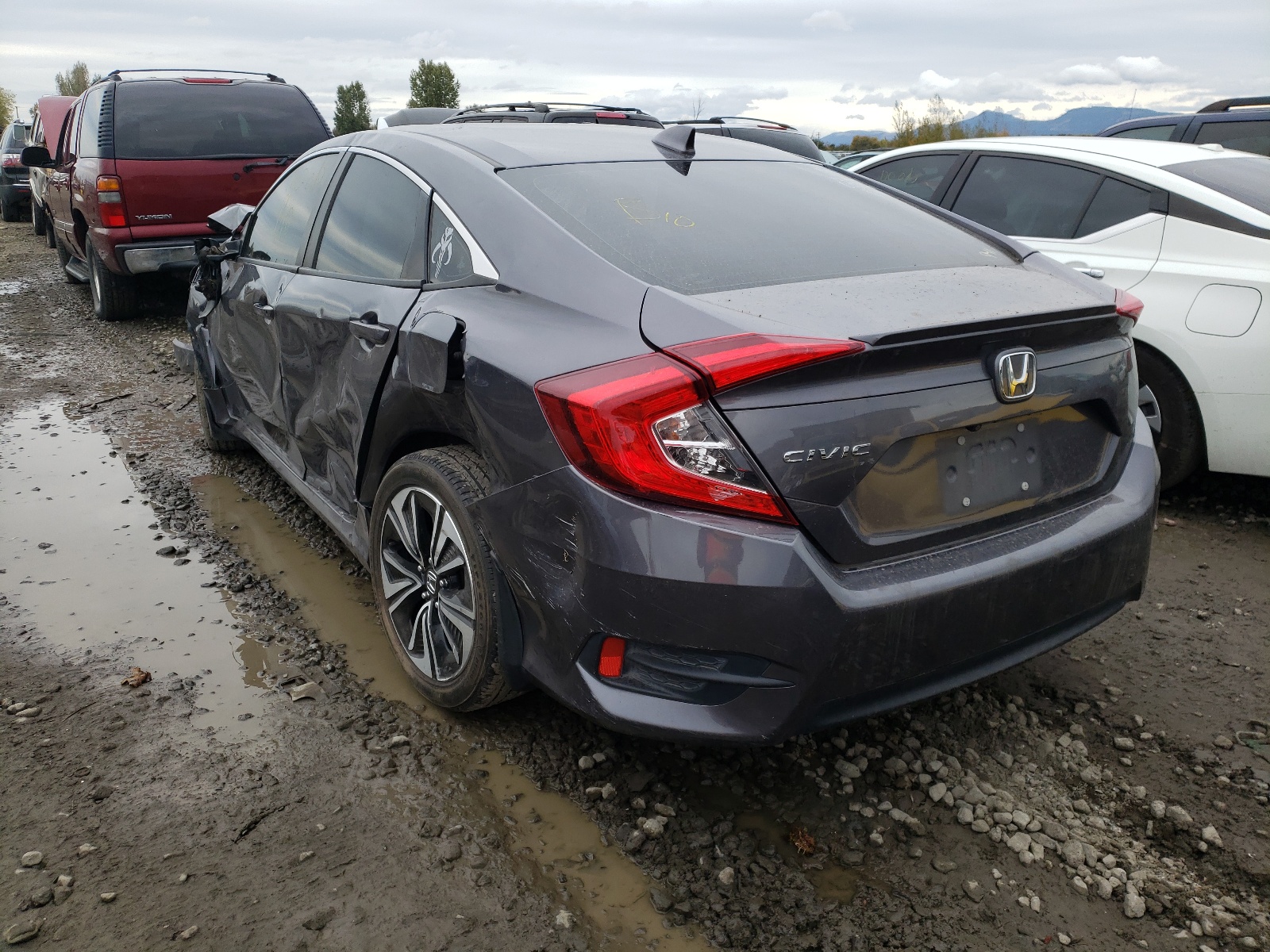 Photo 3 from auction – 2017 HONDA CIVIC EX with VIN 2HGFC1E35HH658965