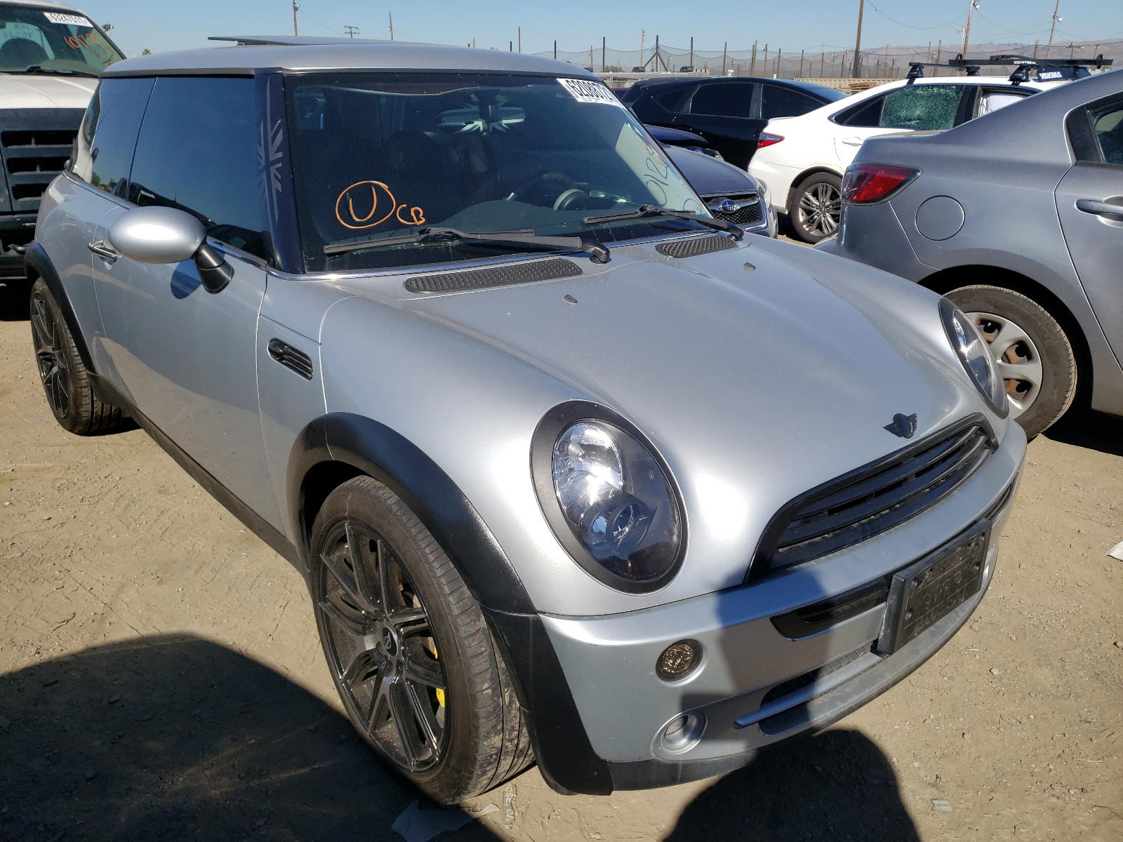 MINI COOPER 2005 with VIN WMWRC33595TK62139 - Photo from auction