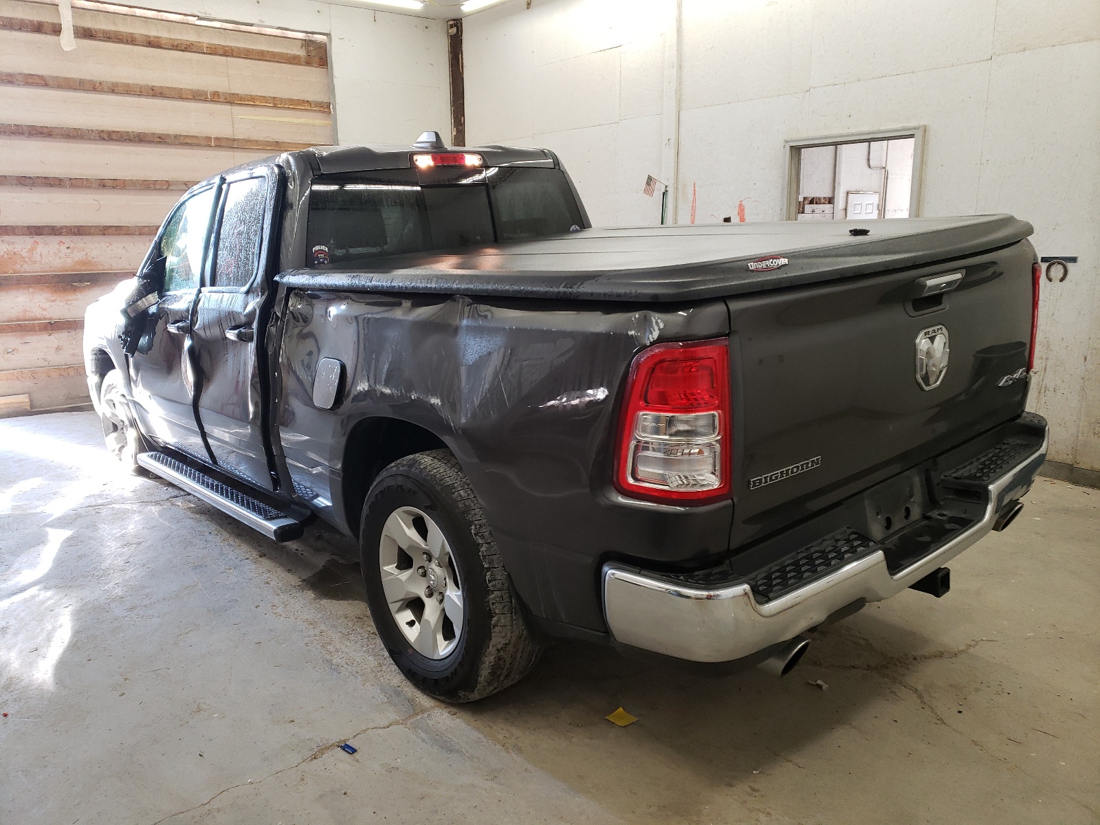 Photo 3 from auction – 2020 RAM 1500 BIG H with VIN 1C6SRFBT0LN316229