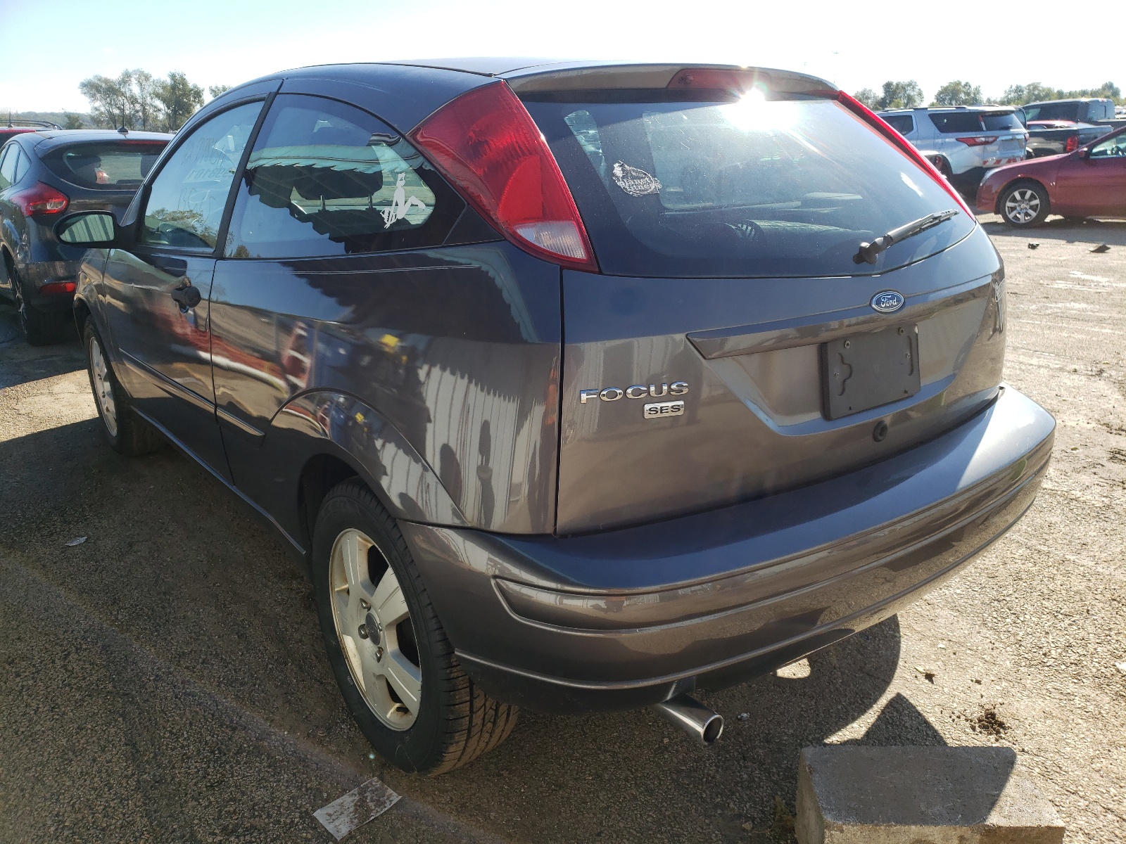 Photo 3 from auction – 2007 FORD FOCUS ZX3 with VIN 1FAFP31N47W142768