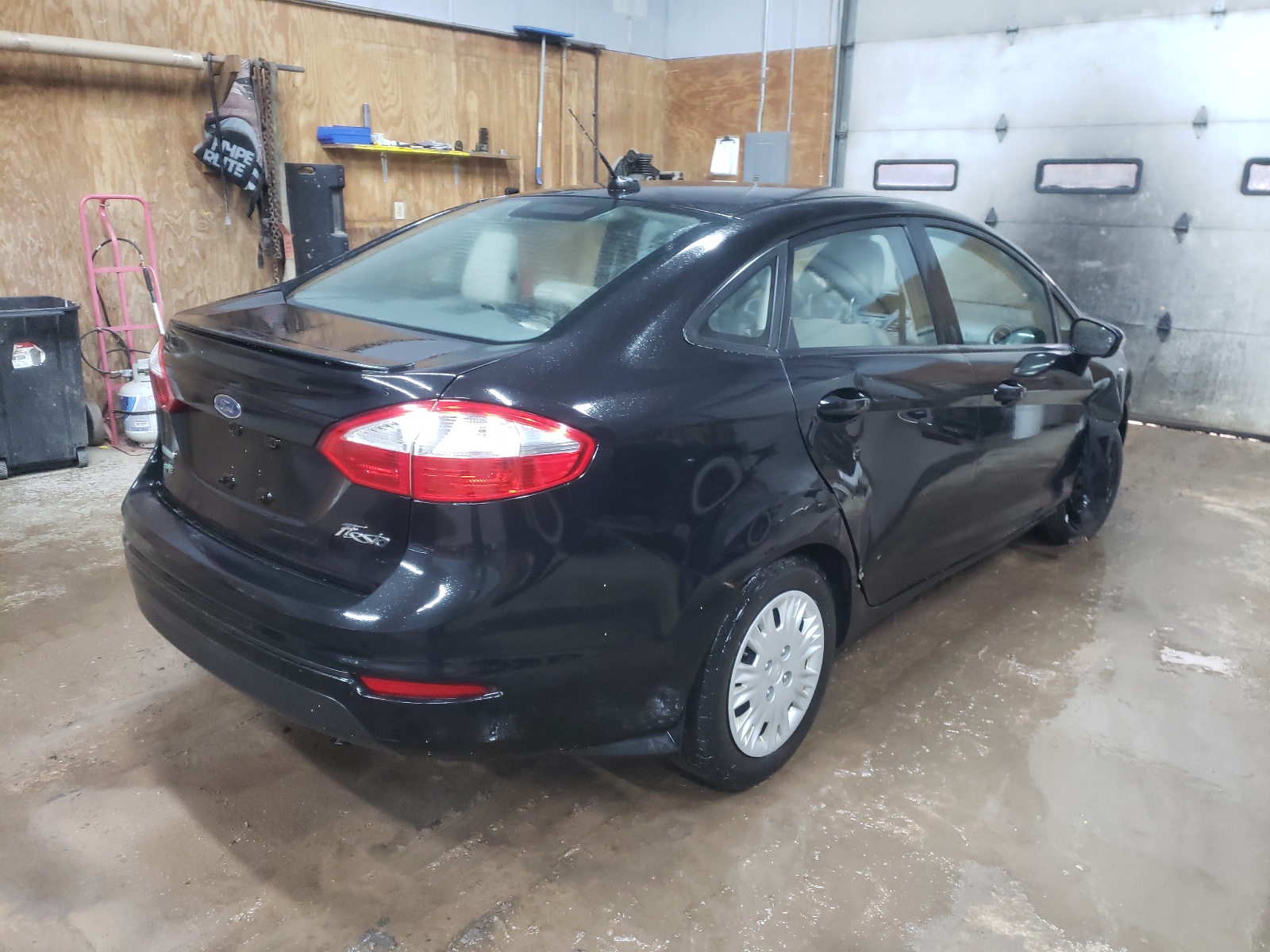 Photo 4 from auction – 2014 FORD FIESTA SE with VIN 3FADP4BE4EM205831