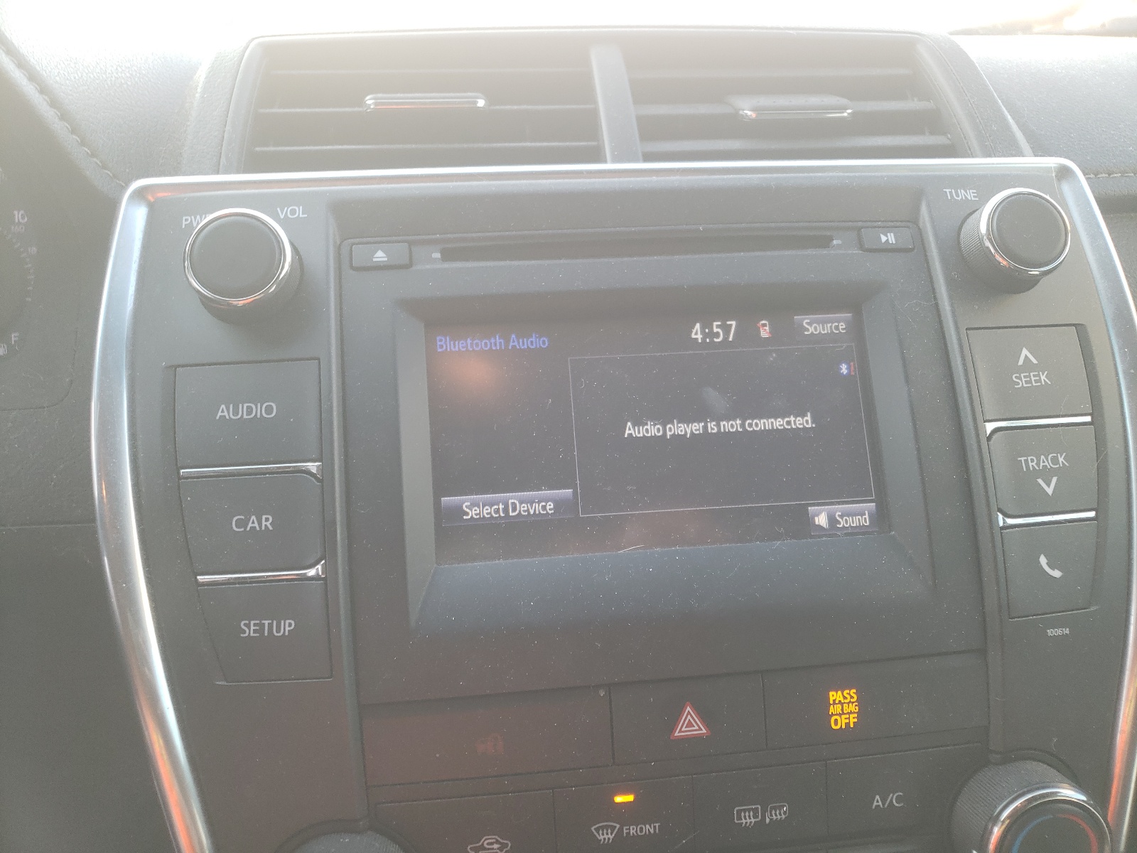 Photo 9 from auction – 2017 TOYOTA CAMRY LE with VIN 4T1BF1FKXHU755176