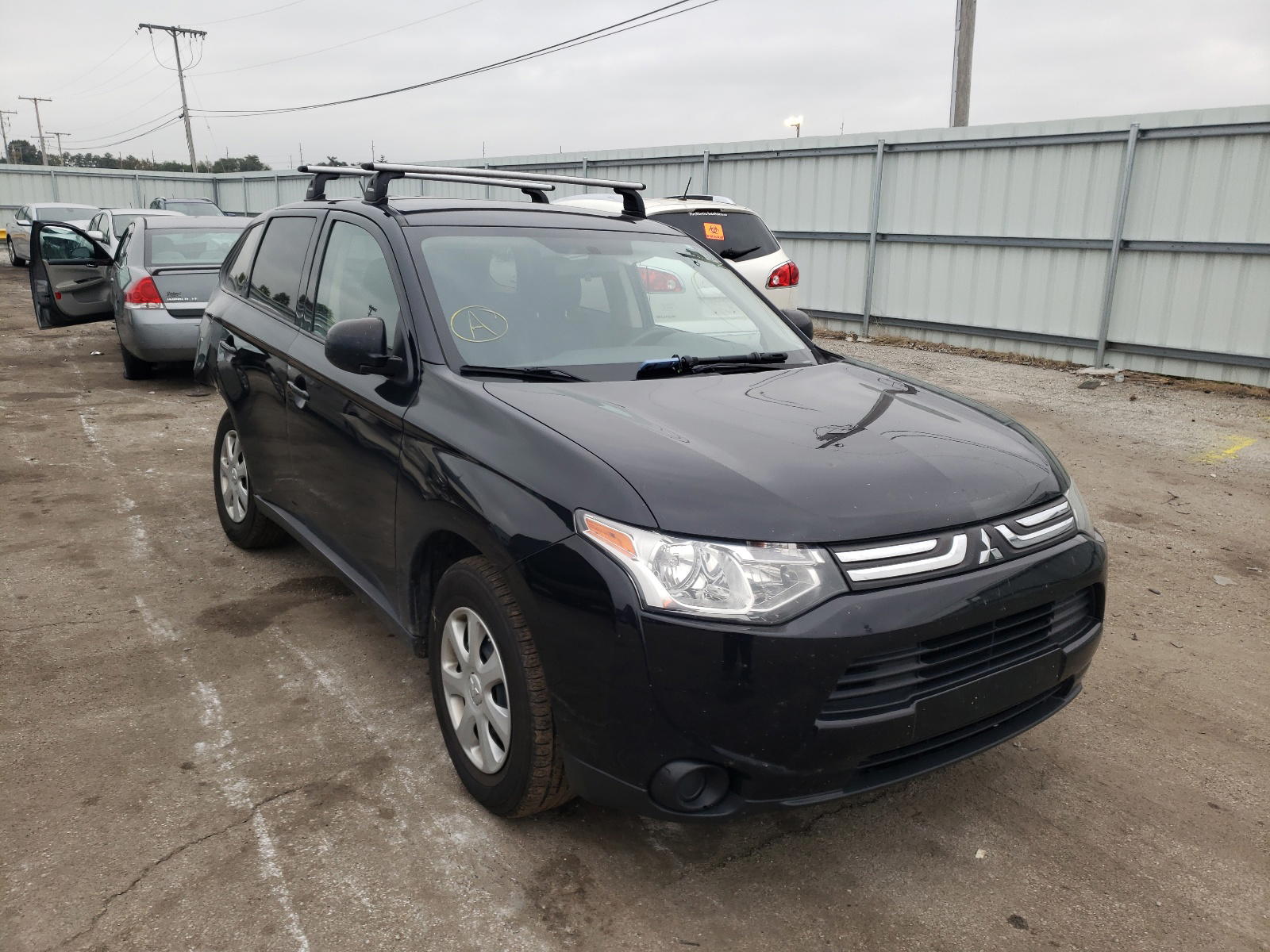 MITSUBISHI OUTLANDER 2014 with VIN JA4AD2A38EZ017283 - Photo from auction