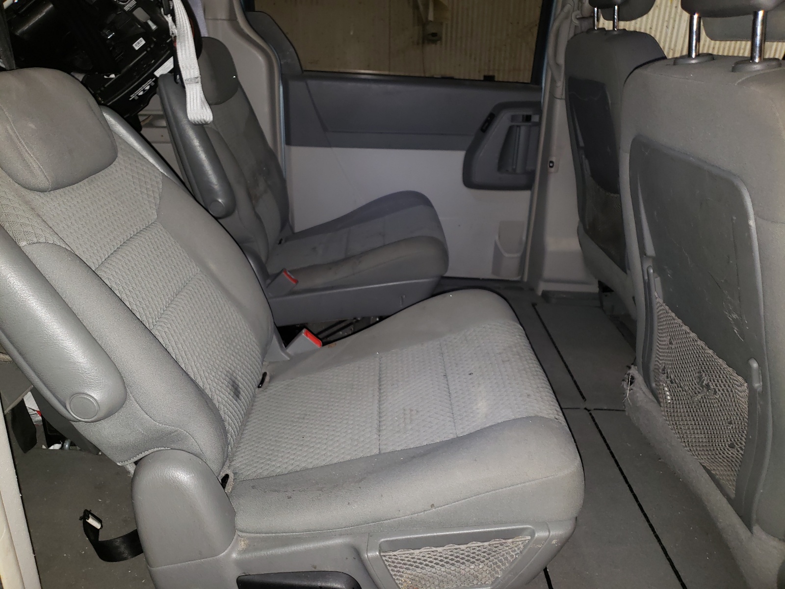 Photo 6 from auction – 2010 CHRYSLER TOWN & COU with VIN 2A4RR5D17AR348022