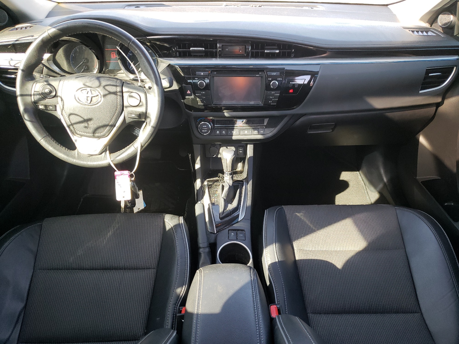 صورة رقم 9 من المزاد - 2015 TOYOTA COROLLA L مع VIN 2T1BURHE3FC426409