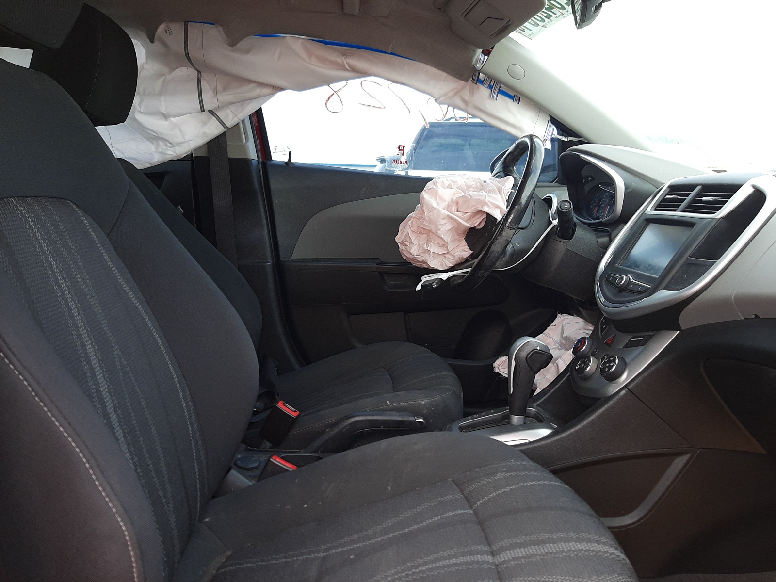 Photo 5 from auction – 2017 CHEVROLET SONIC LT with VIN 1G1JD5SB1H4110959