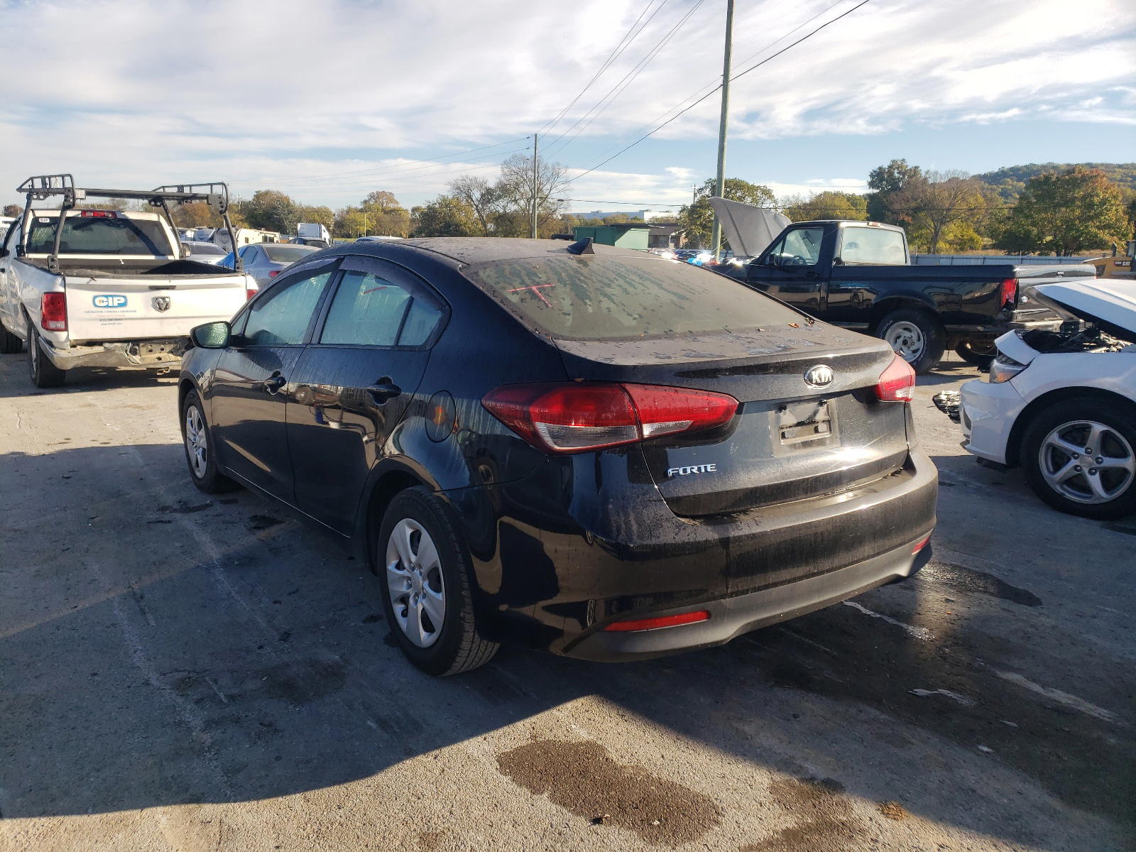 Photo 3 from auction – 2017 KIA FORTE LX with VIN 3KPFK4A75HE074413