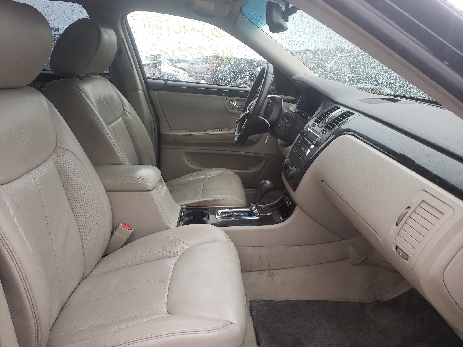 Photo 5 from auction – 2011 CADILLAC DTS LUXURY with VIN 1G6KD5E64BU141806