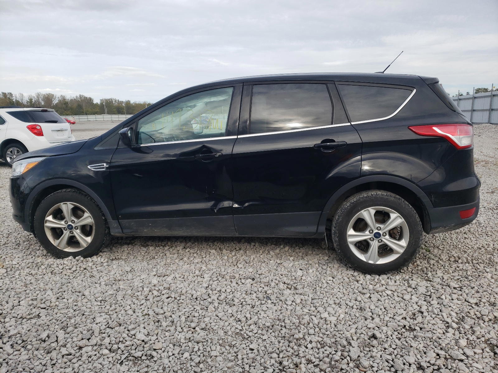 Photo 9 from auction – 2016 FORD ESCAPE SE with VIN 1FMCU0GX2GUB59072