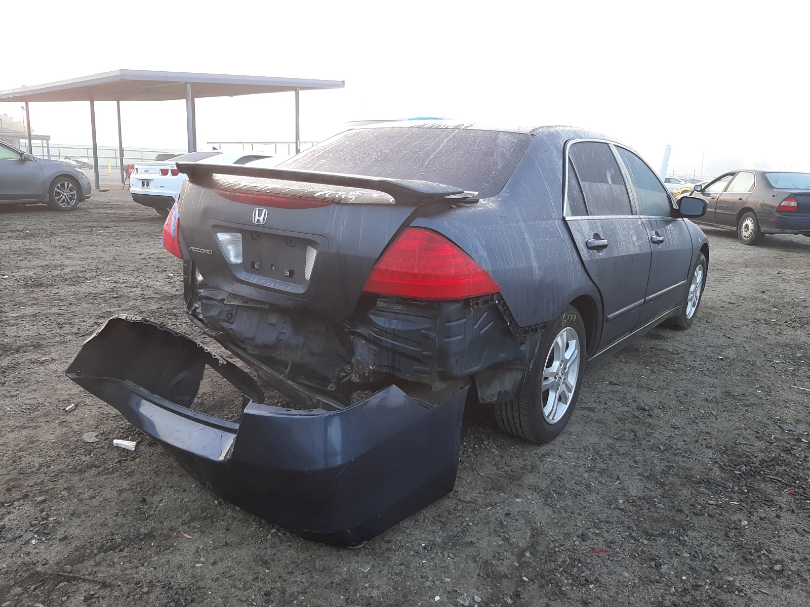 Photo 4 from auction – 2007 HONDA ACCORD SE with VIN JHMCM56327C026199