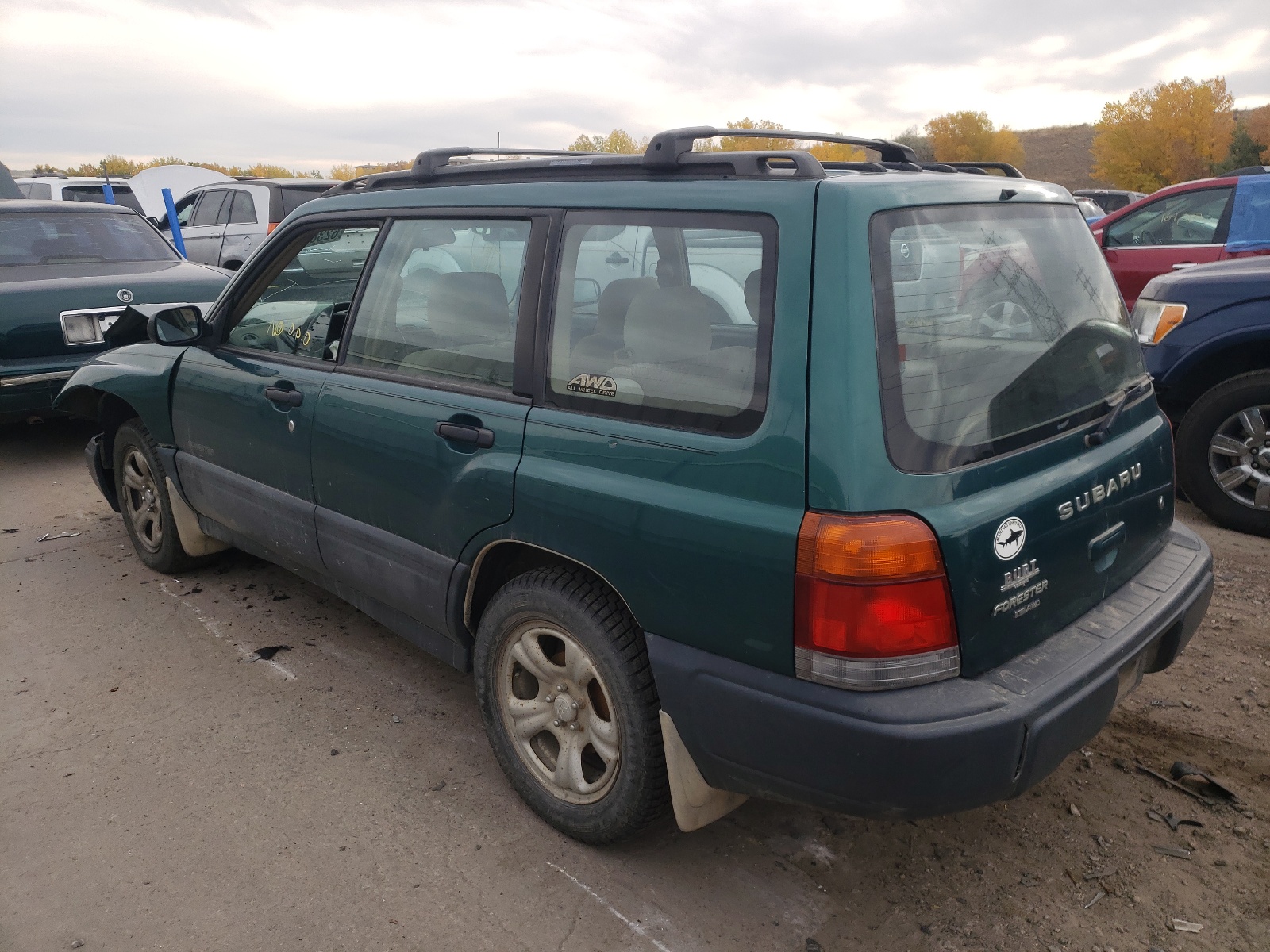 Photo 3 from auction – 1999 SUBARU FORESTER with VIN JF1SF6358XH747171