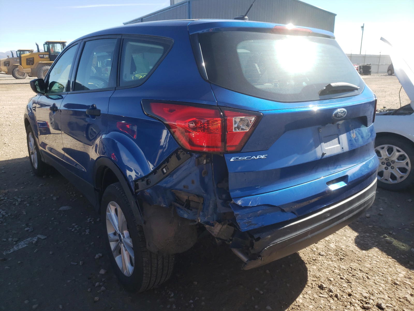 Photo 3 from auction – 2019 FORD ESCAPE S with VIN 1FMCU0F72KUC54080