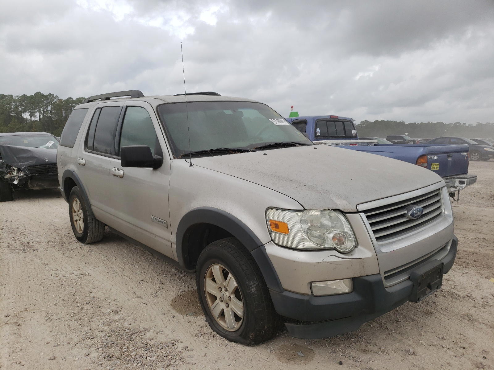 FORD EXPLORER X 2007 with VIN 1FMEU63E87UA74060 - Photo from auction