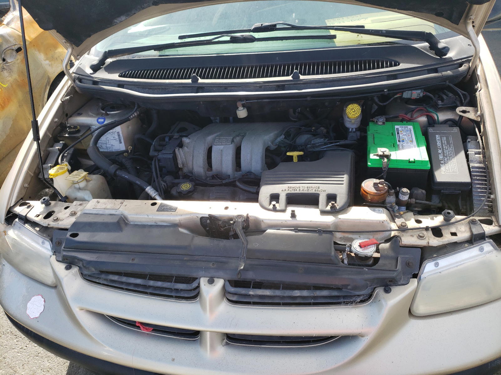 Photo 7 from auction – 2000 DODGE GRAND CARA with VIN 2B4GP44R0YR644557